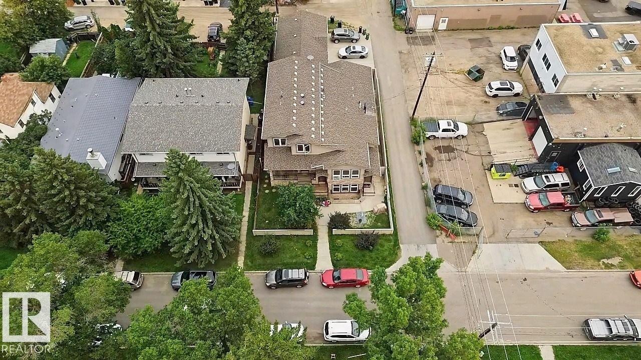 10416 69 Avenue Nw, Edmonton, AB - Outdoor