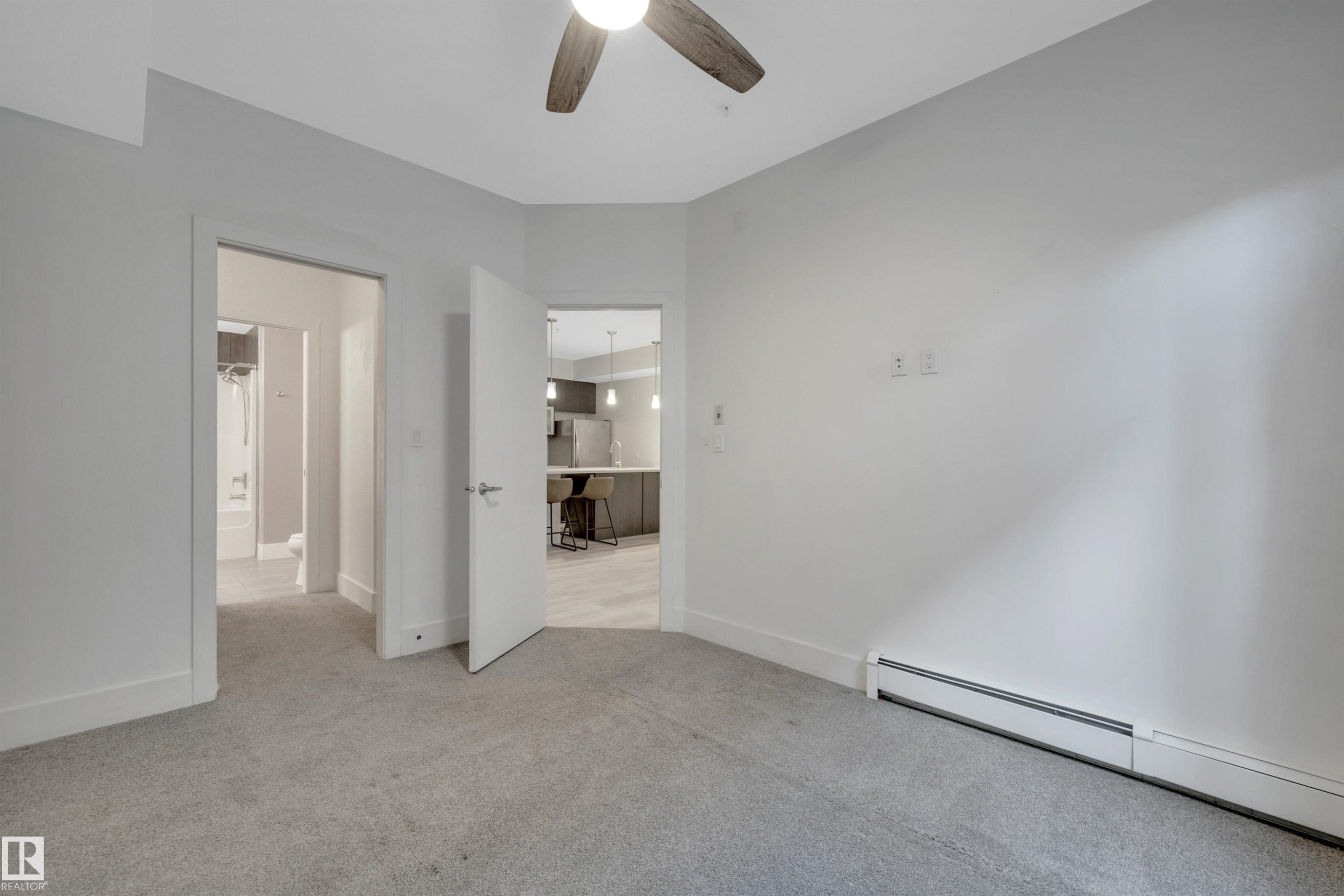 #105 10030 83 Av Nw, Edmonton, AB - Indoor Photo Showing Other Room