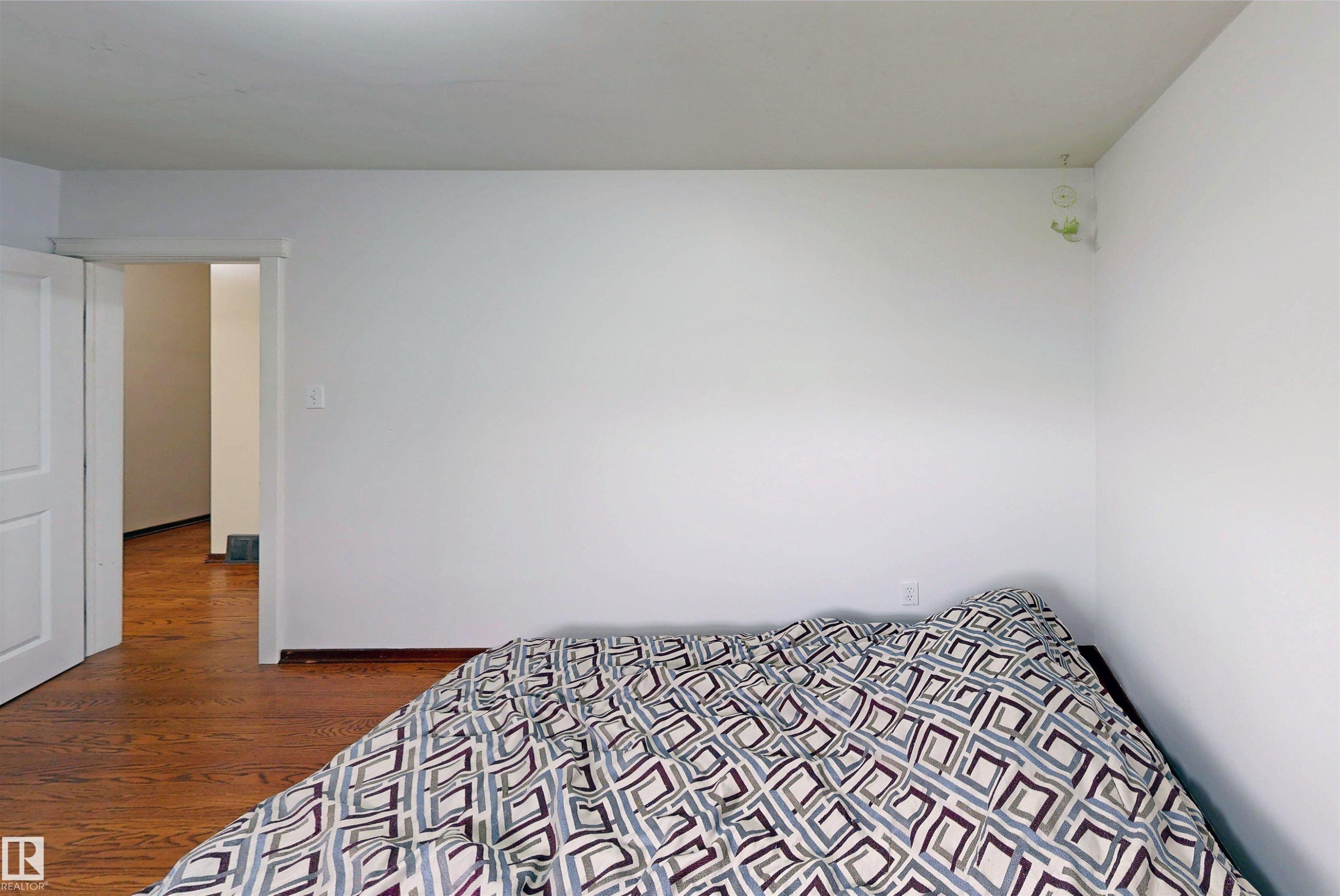 Additional content - 9531 74 Street Nw, Edmonton, AB - Indoor Photo Showing Bedroom