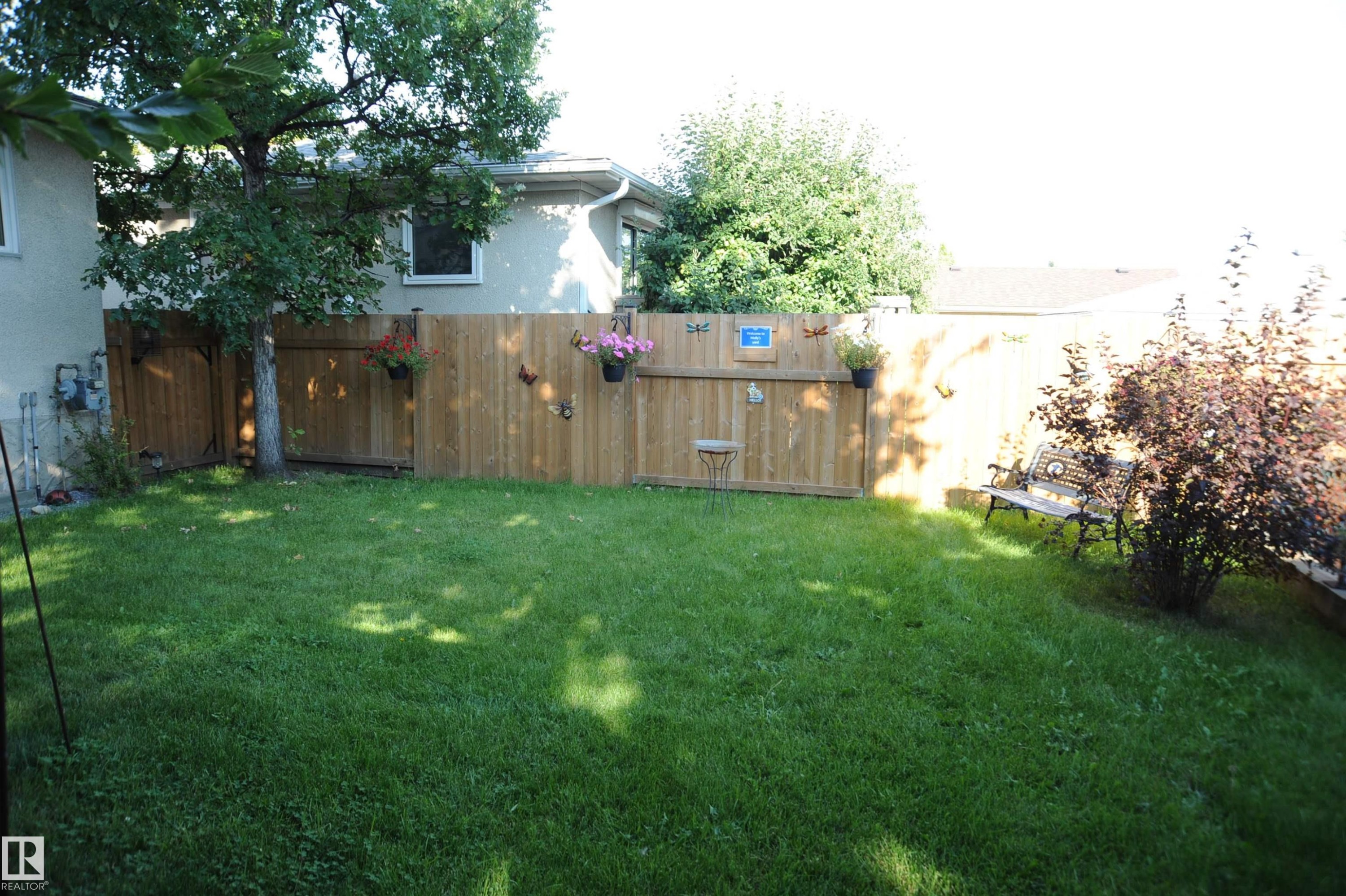 10219 155 Avenue Nw, Edmonton, AB - Outdoor