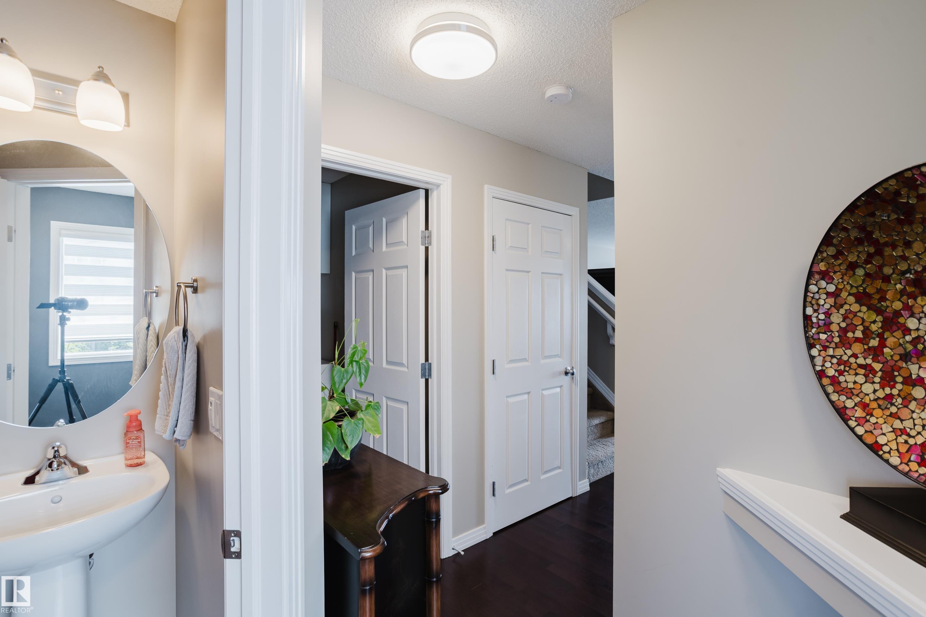 16345 134 Street Nw, Edmonton, AB - Indoor Photo Showing Bathroom