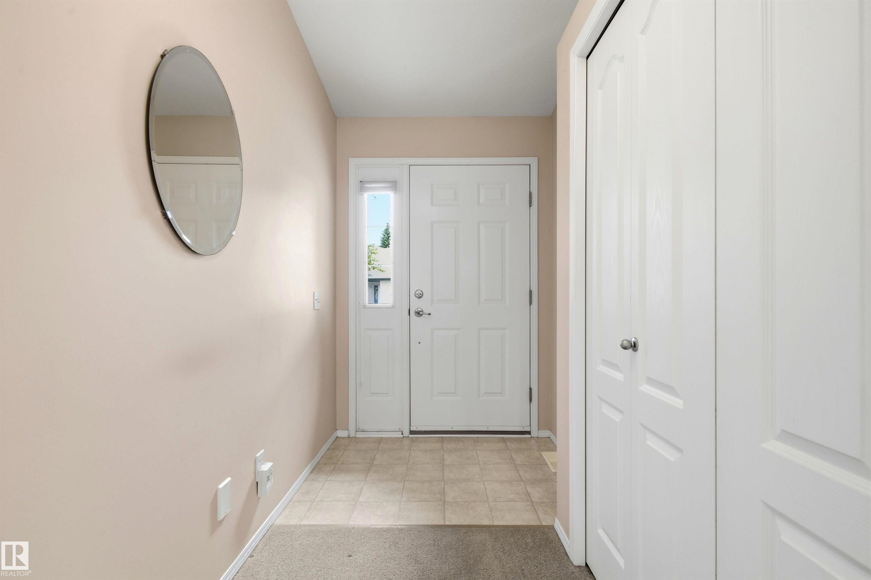 #10 9 Dechene Rd Nw, Edmonton, AB - Indoor Photo Showing Other Room