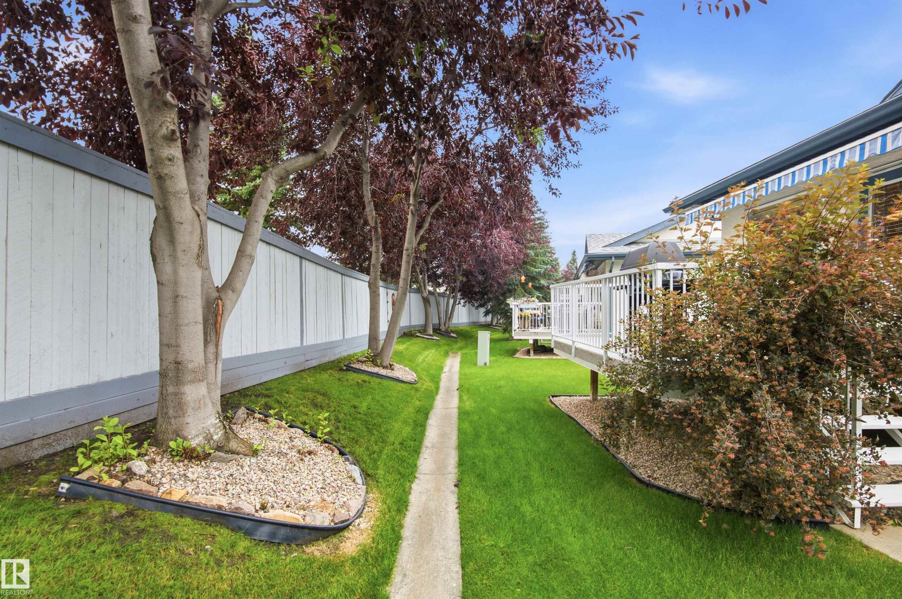 #10 9 Dechene Rd Nw, Edmonton, AB - Outdoor