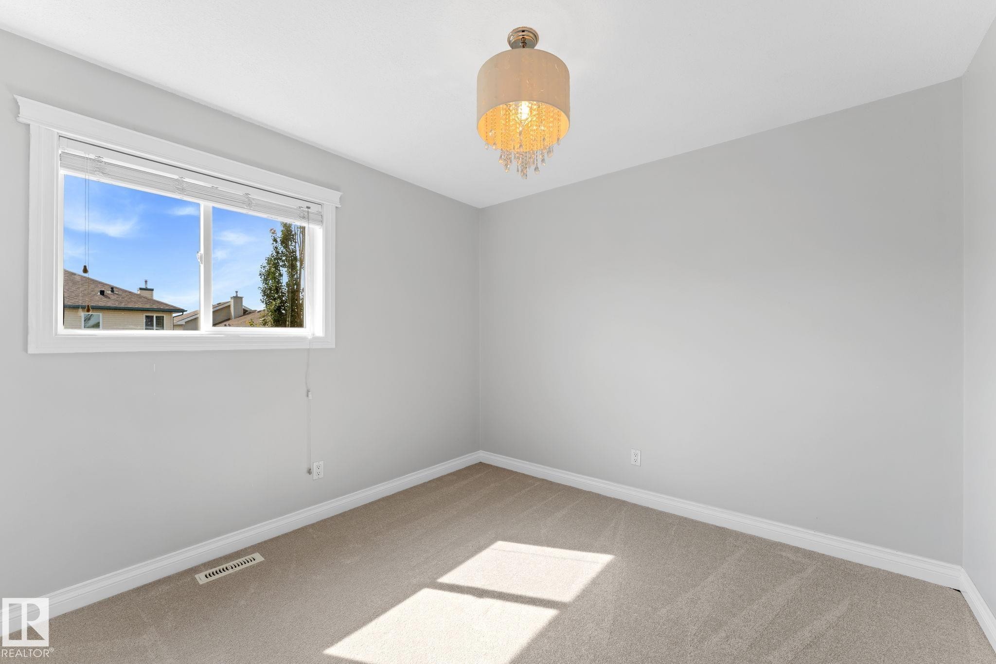 173 Castle Drive Nw, Edmonton, AB - Indoor Photo Showing Other Room