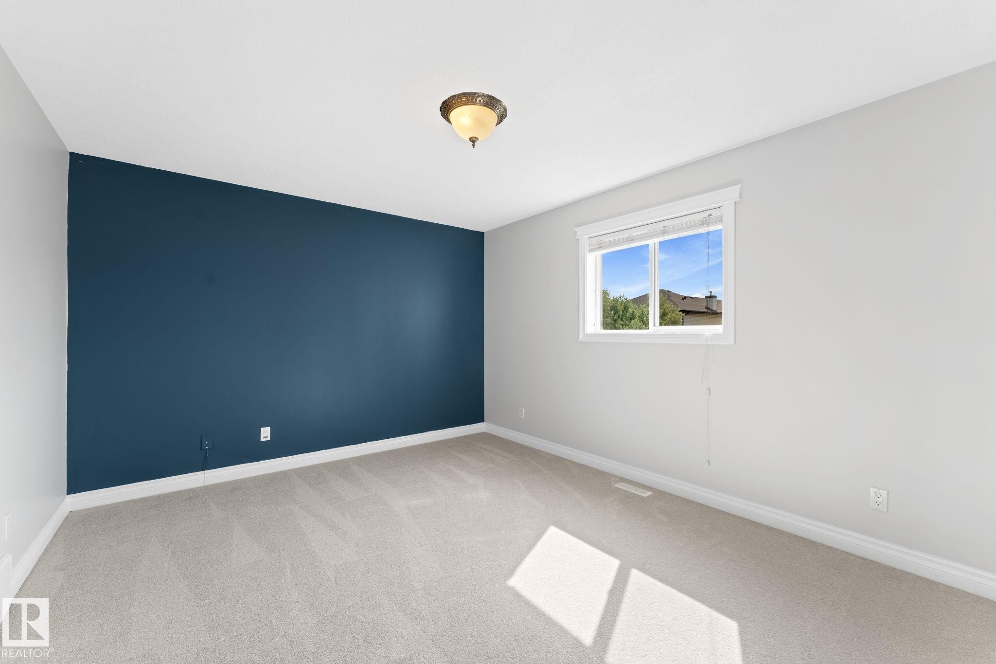 173 Castle Drive Nw, Edmonton, AB - Indoor Photo Showing Other Room