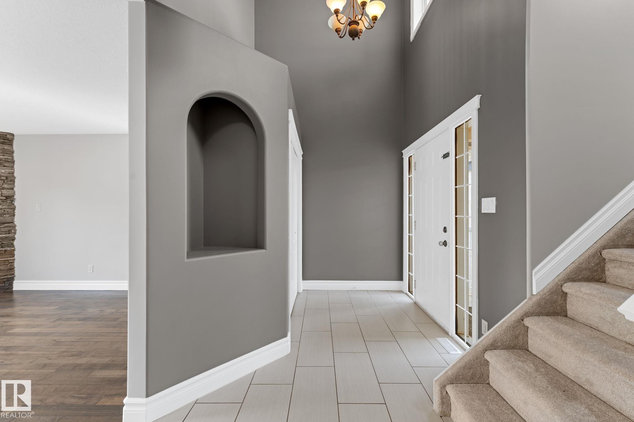 173 Castle Drive Nw, Edmonton, AB - Indoor Photo Showing Other Room
