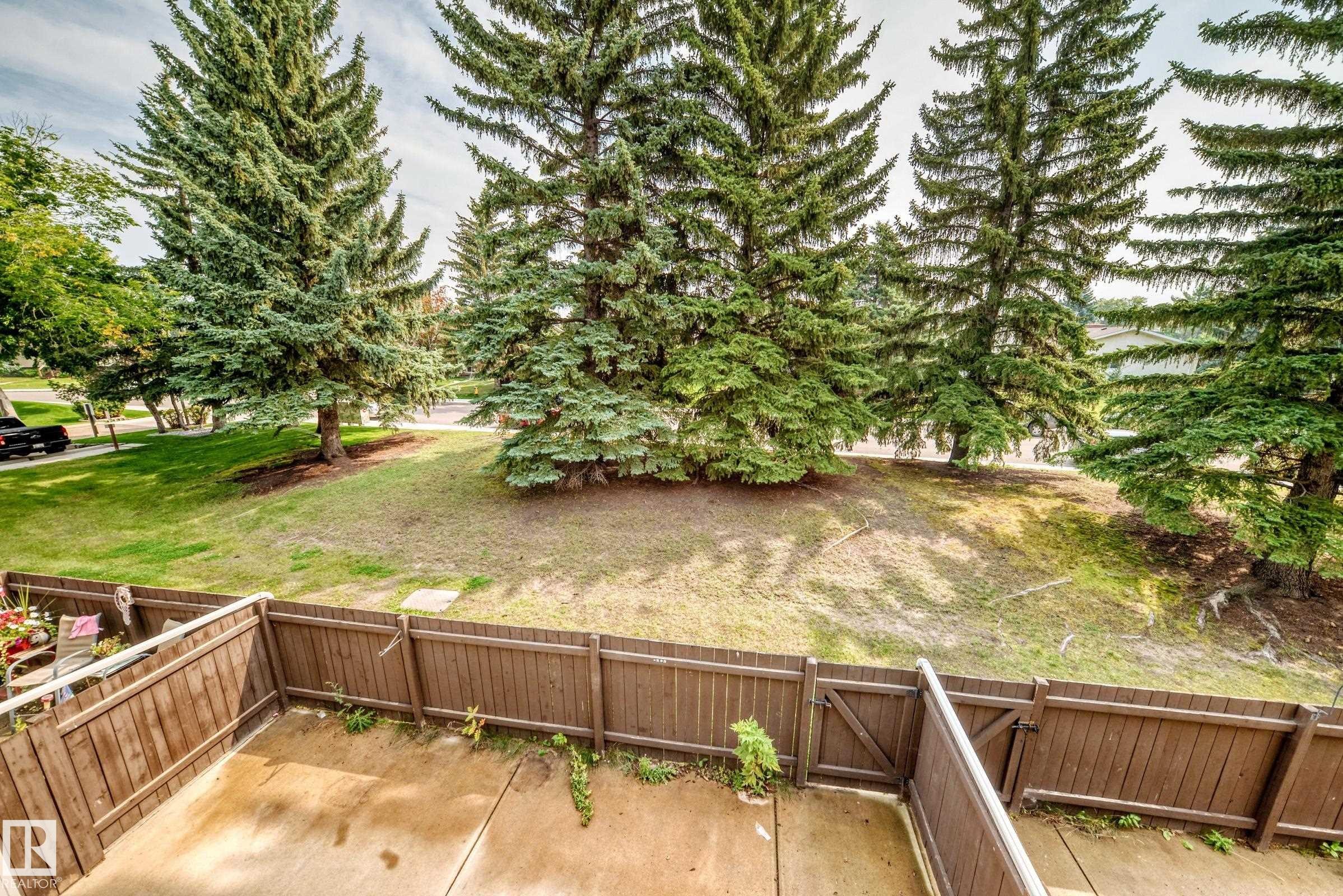 #6 1820 56 St Nw, Edmonton, AB - Outdoor