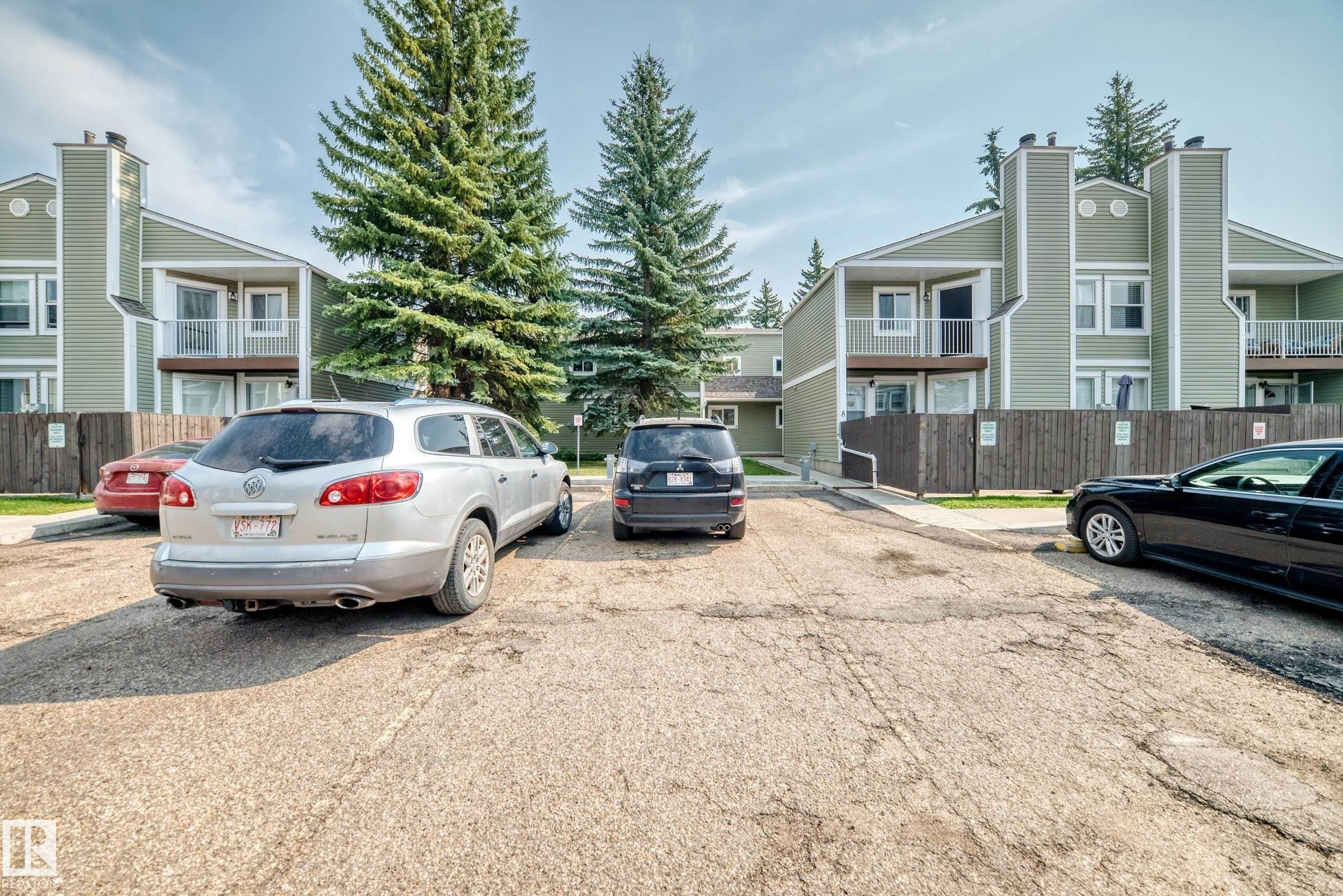 #6 1820 56 St Nw, Edmonton, AB - Outdoor
