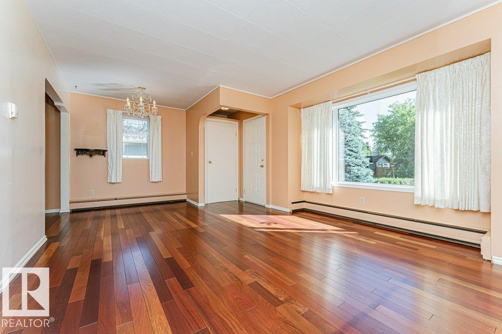 4 Jubilee Drive, Fort Saskatchewan, AB - Indoor Photo Showing Other Room