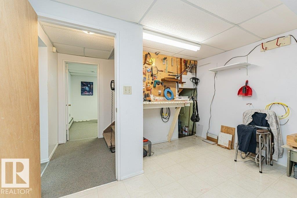 4 Jubilee Drive, Fort Saskatchewan, AB - Indoor