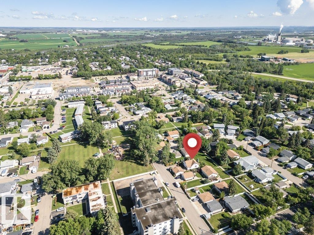 4 Jubilee Drive, Fort Saskatchewan, AB - Outdoor With View