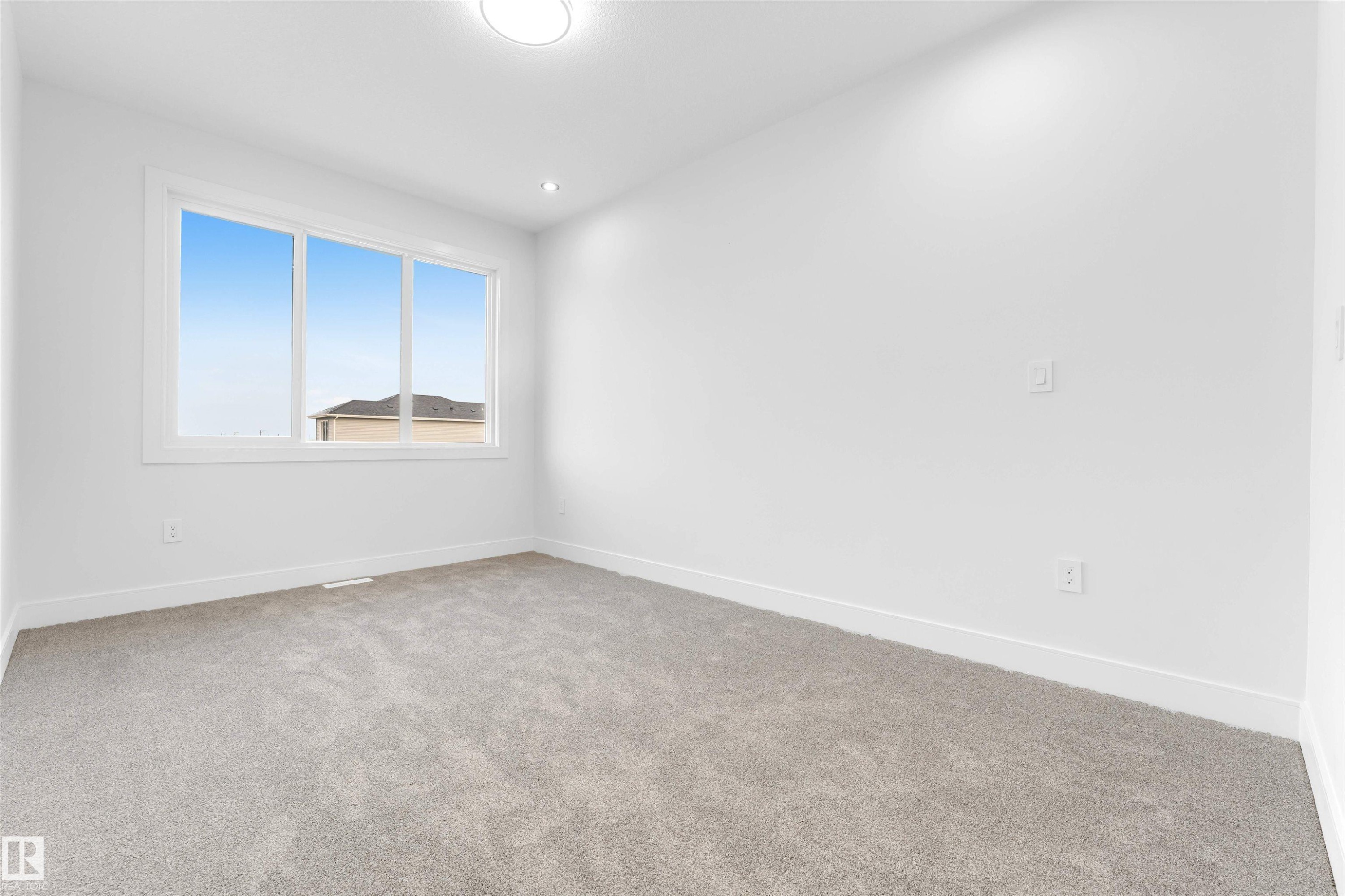 13136 187 Avenue Nw, Edmonton, AB - Indoor Photo Showing Other Room