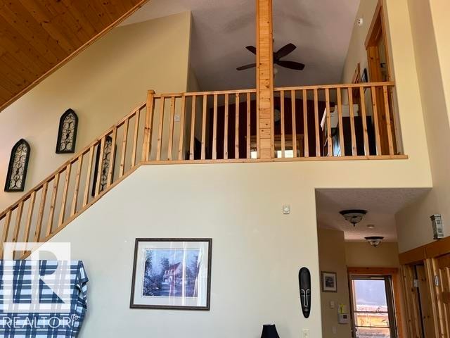 115 Sunset Boulevard, Rural Leduc County, AB - Indoor Photo Showing Other Room