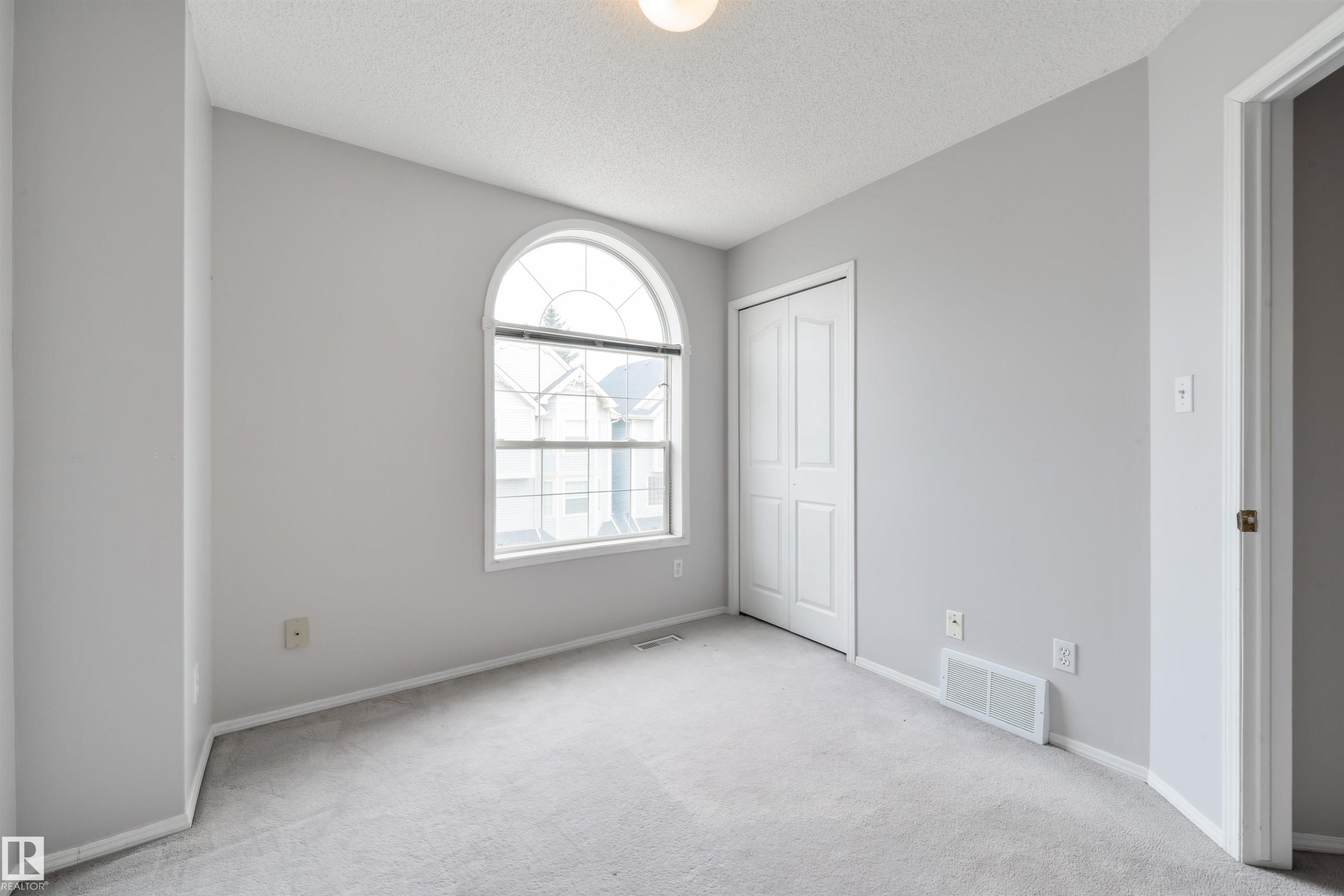 #123 1670 Jamha Rd Nw, Edmonton, AB - Indoor Photo Showing Other Room