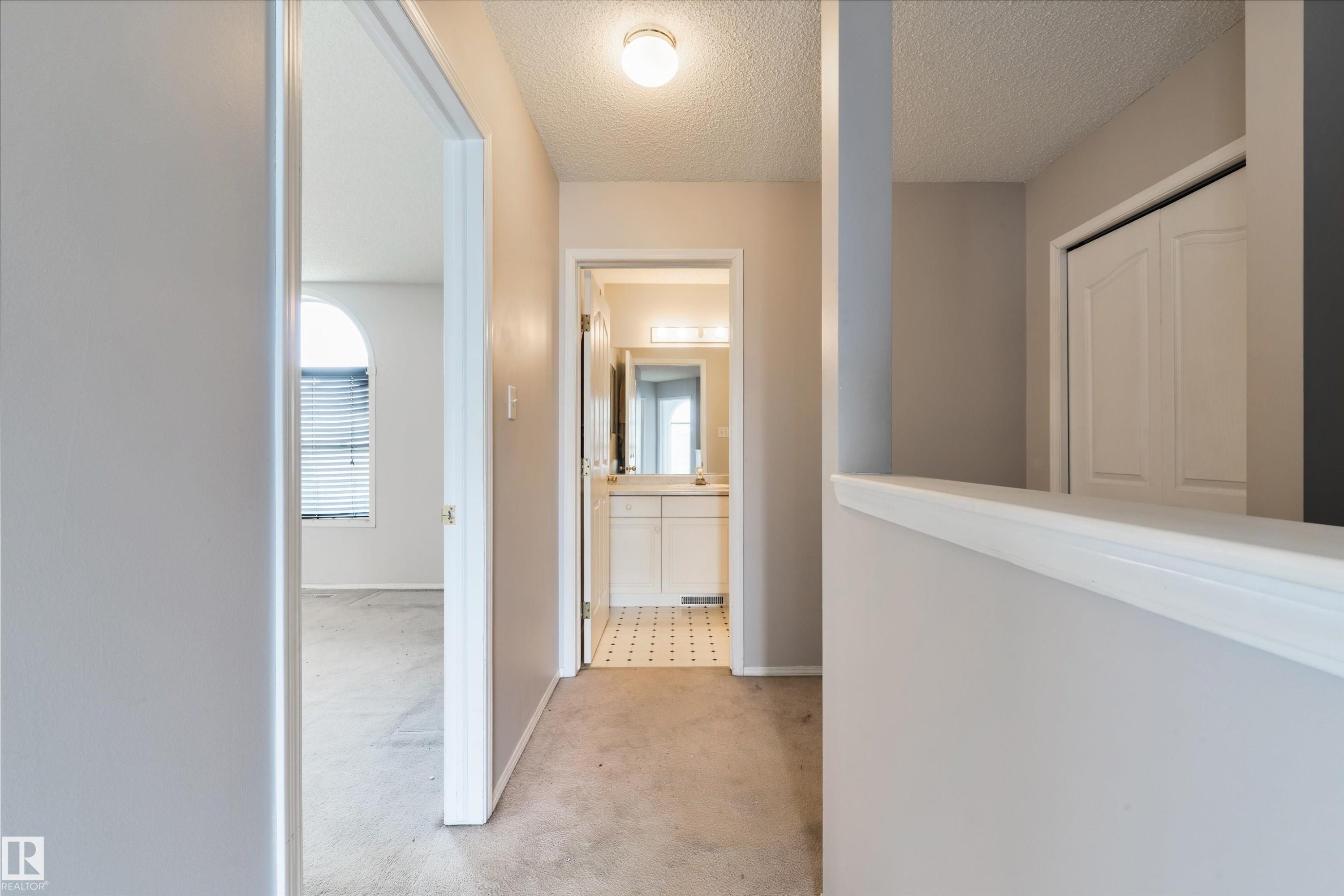 #123 1670 Jamha Rd Nw, Edmonton, AB - Indoor Photo Showing Other Room