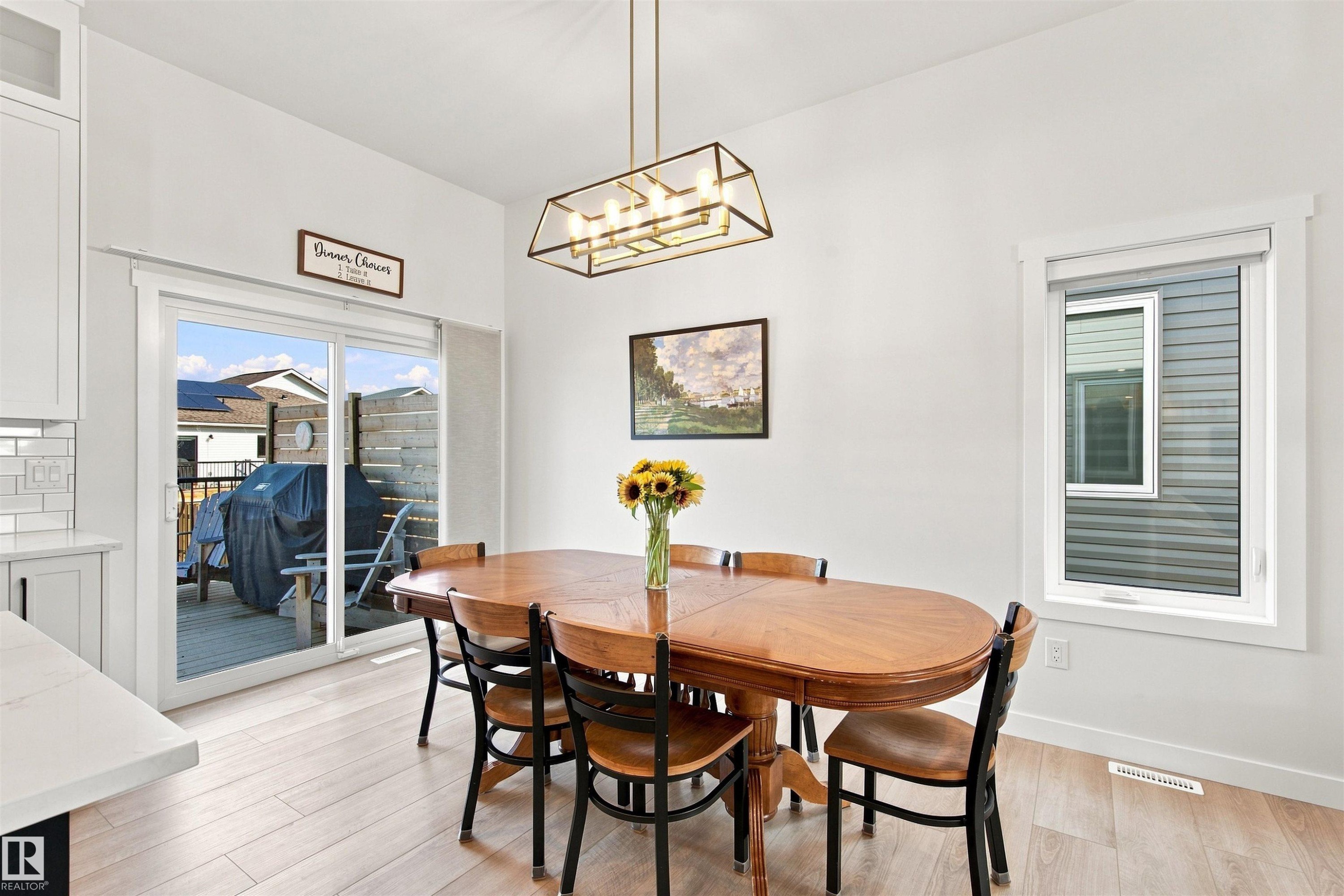 328 Fundy Way, Cold Lake, AB - Indoor Photo Showing Dining Room