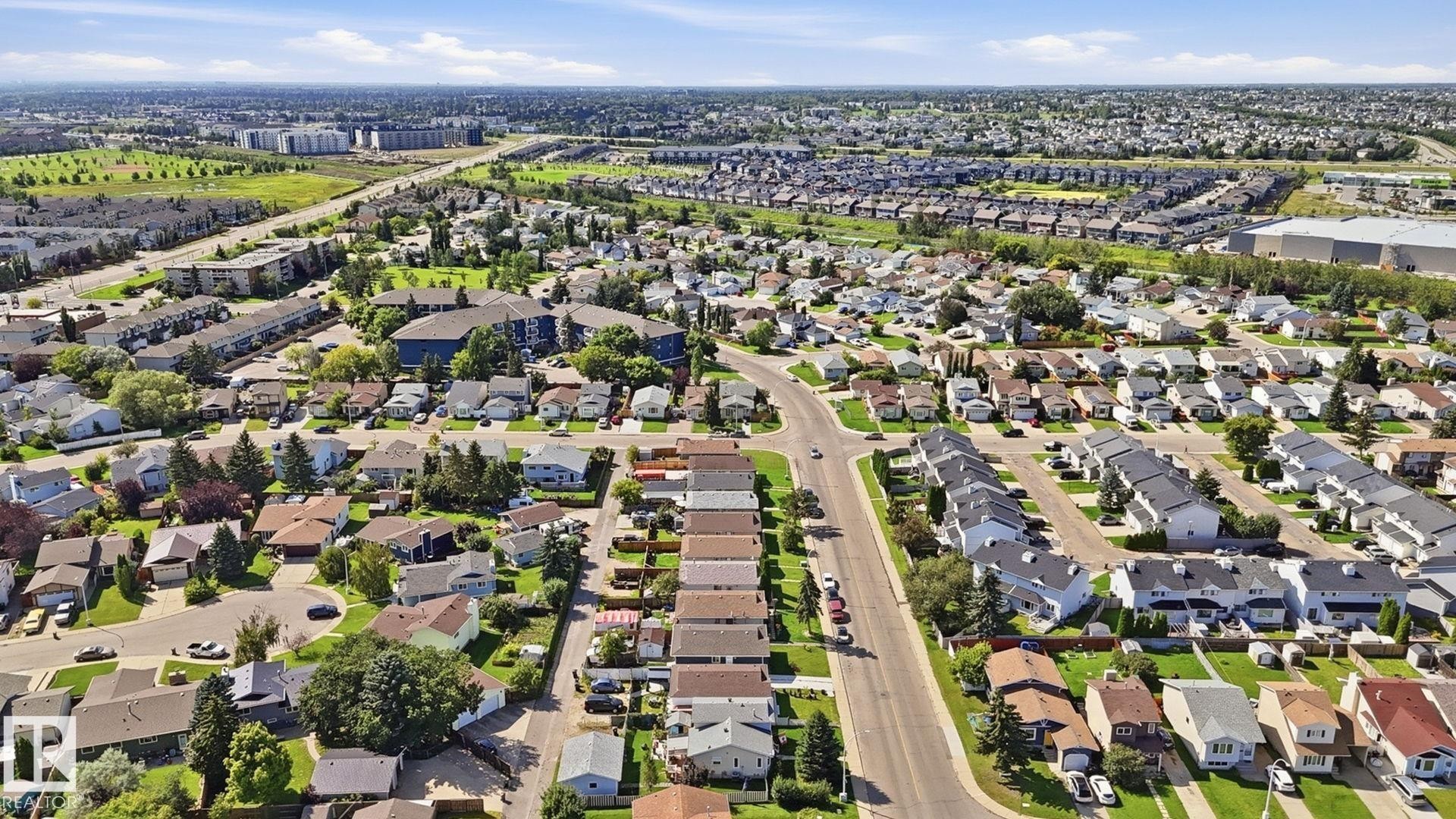 493 Kirkness Road Nw, Edmonton, AB - Outdoor With View
