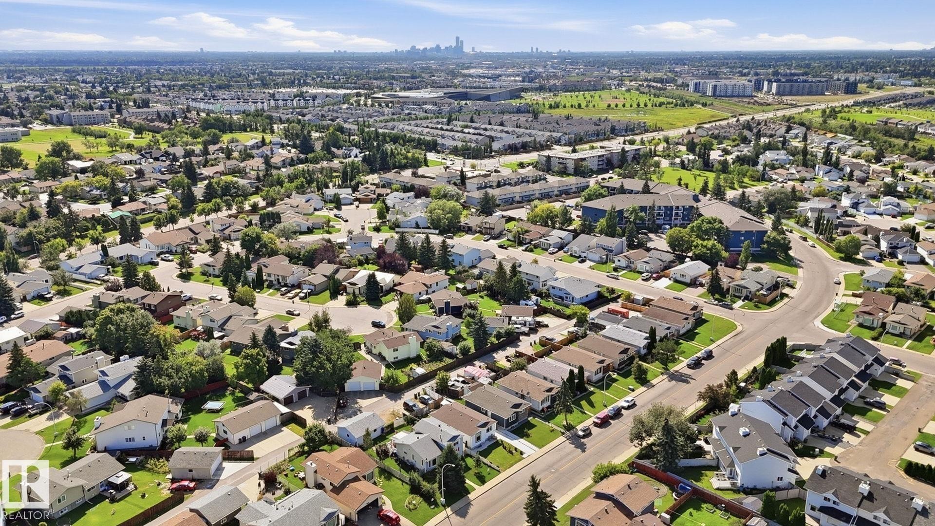 493 Kirkness Road Nw, Edmonton, AB - Outdoor With View