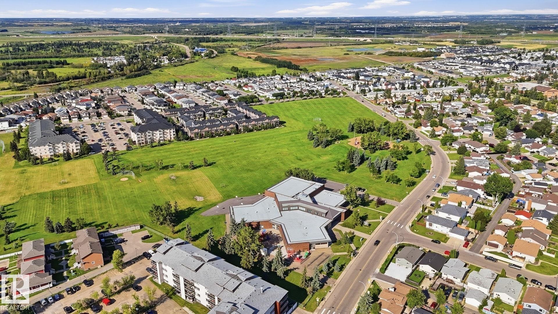 493 Kirkness Road Nw, Edmonton, AB - Outdoor With View