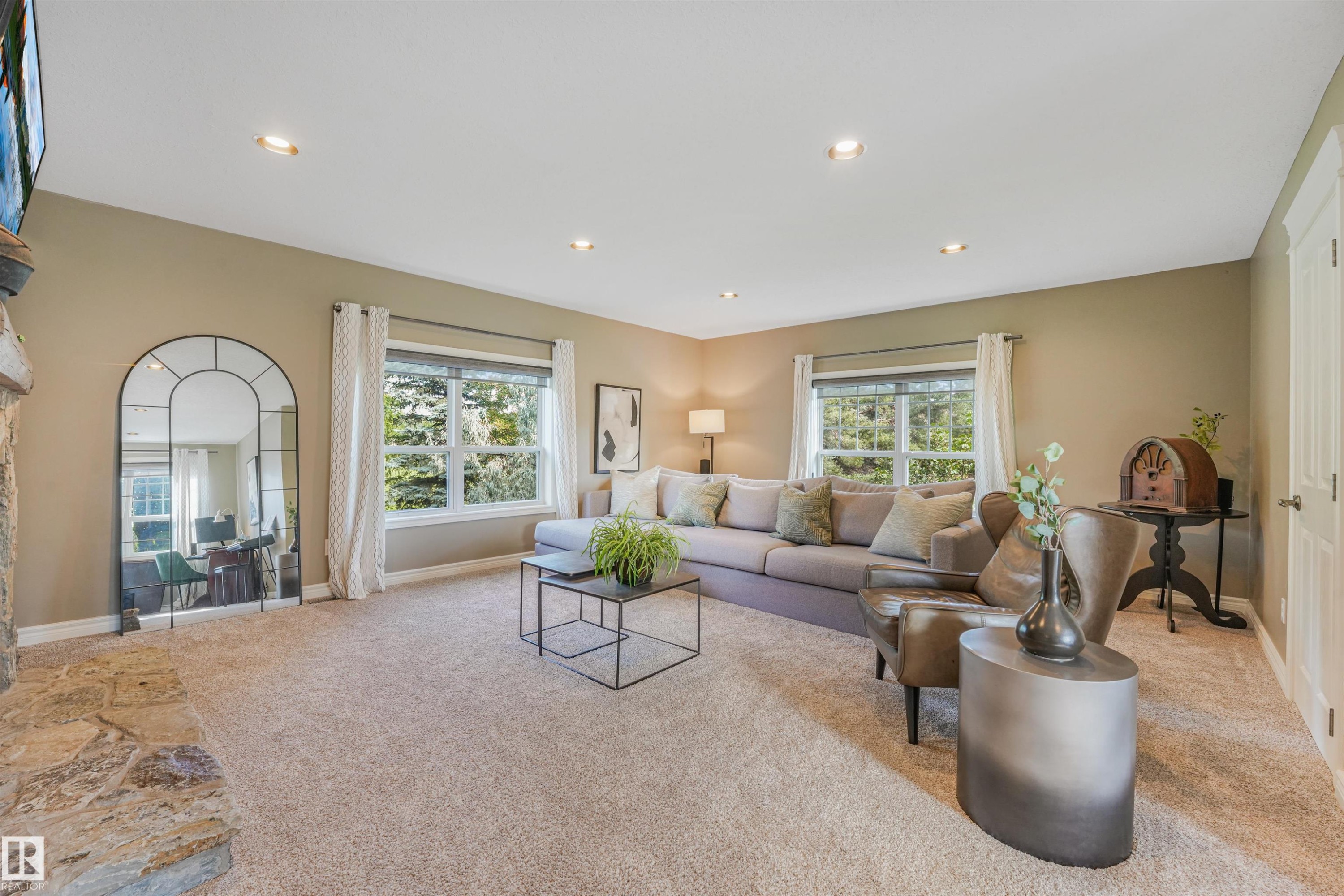 110 Weaver Drive Nw, Edmonton, AB