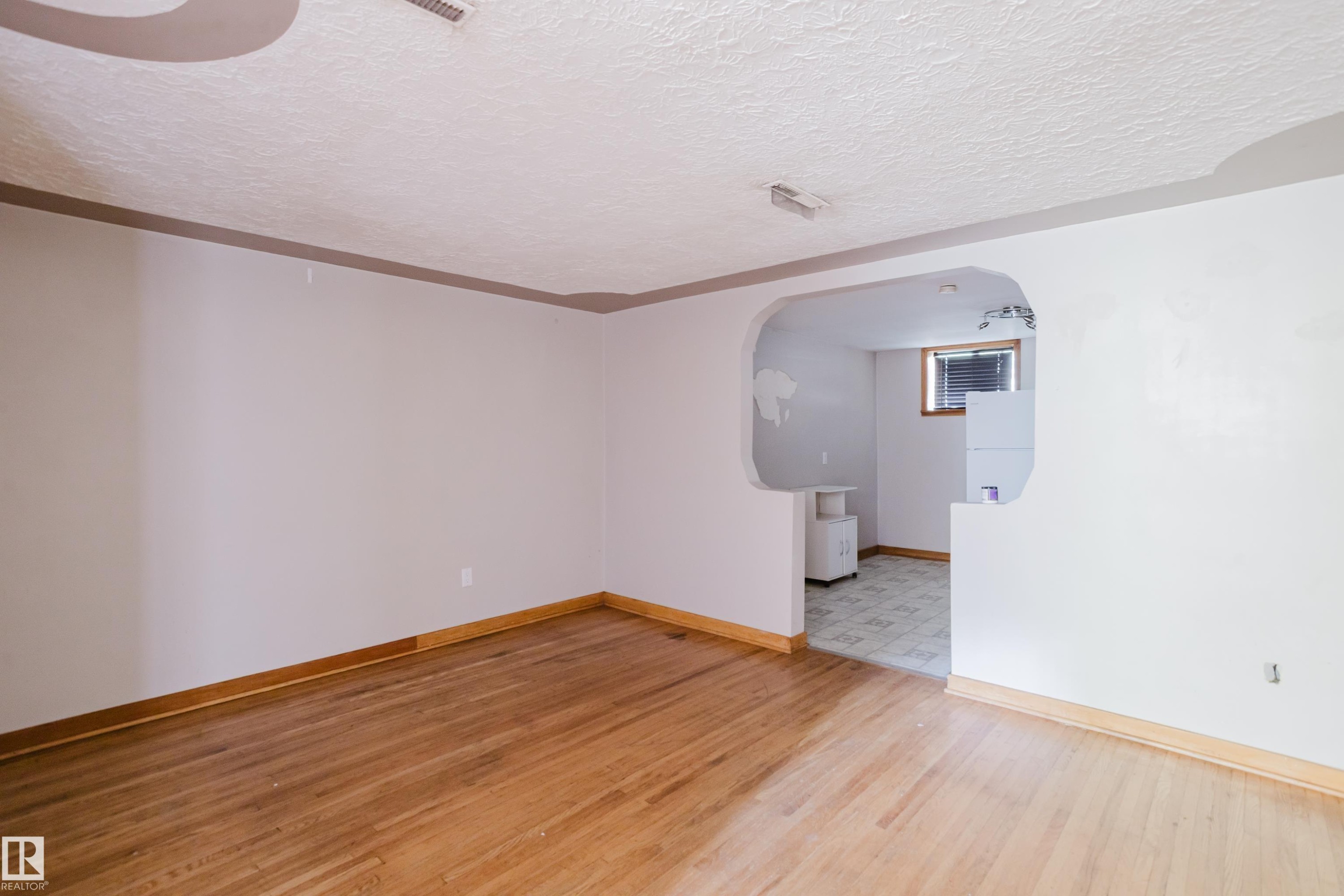 12811 117 Avenue Nw, Edmonton, AB - Indoor Photo Showing Other Room