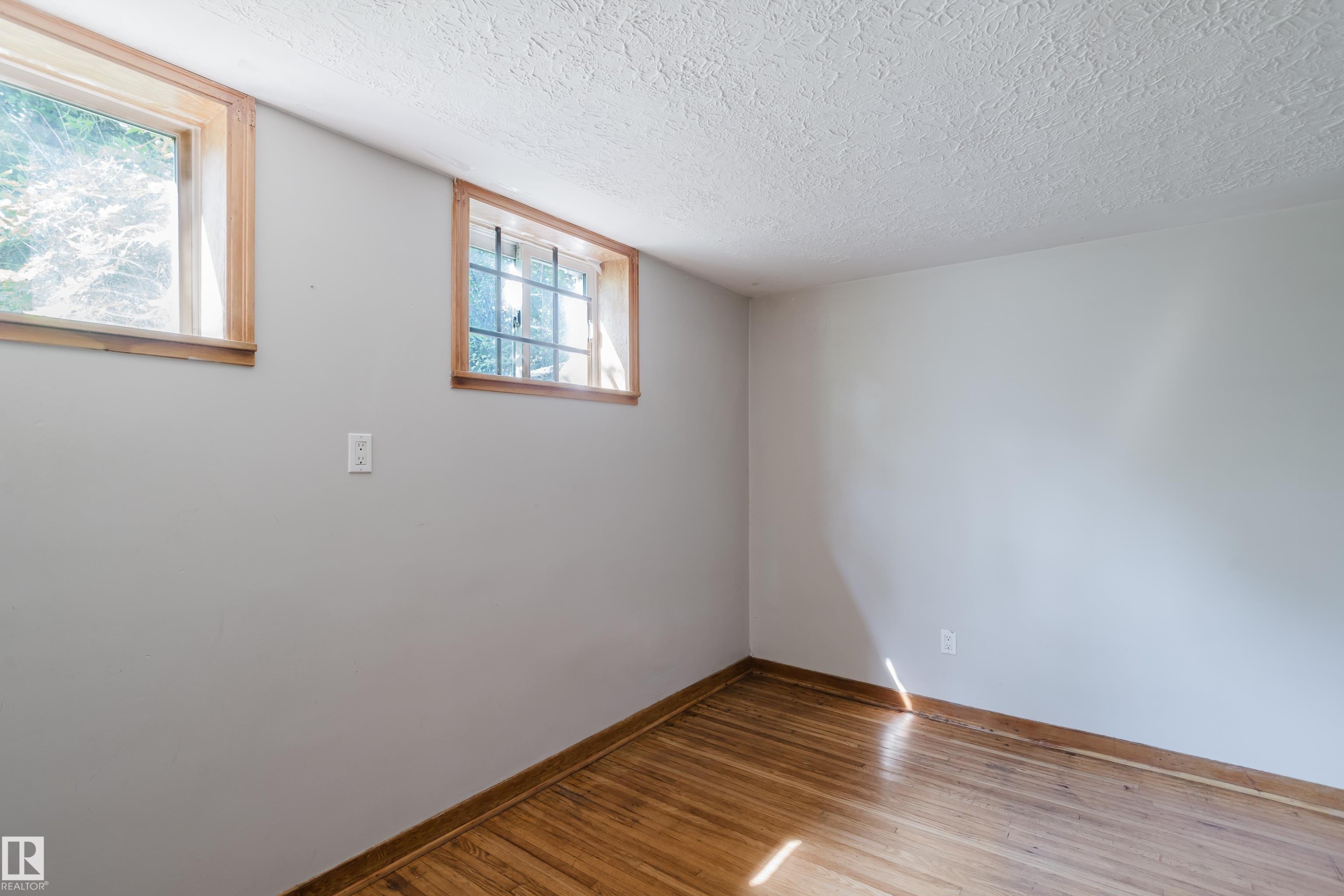12811 117 Avenue Nw, Edmonton, AB - Indoor Photo Showing Other Room