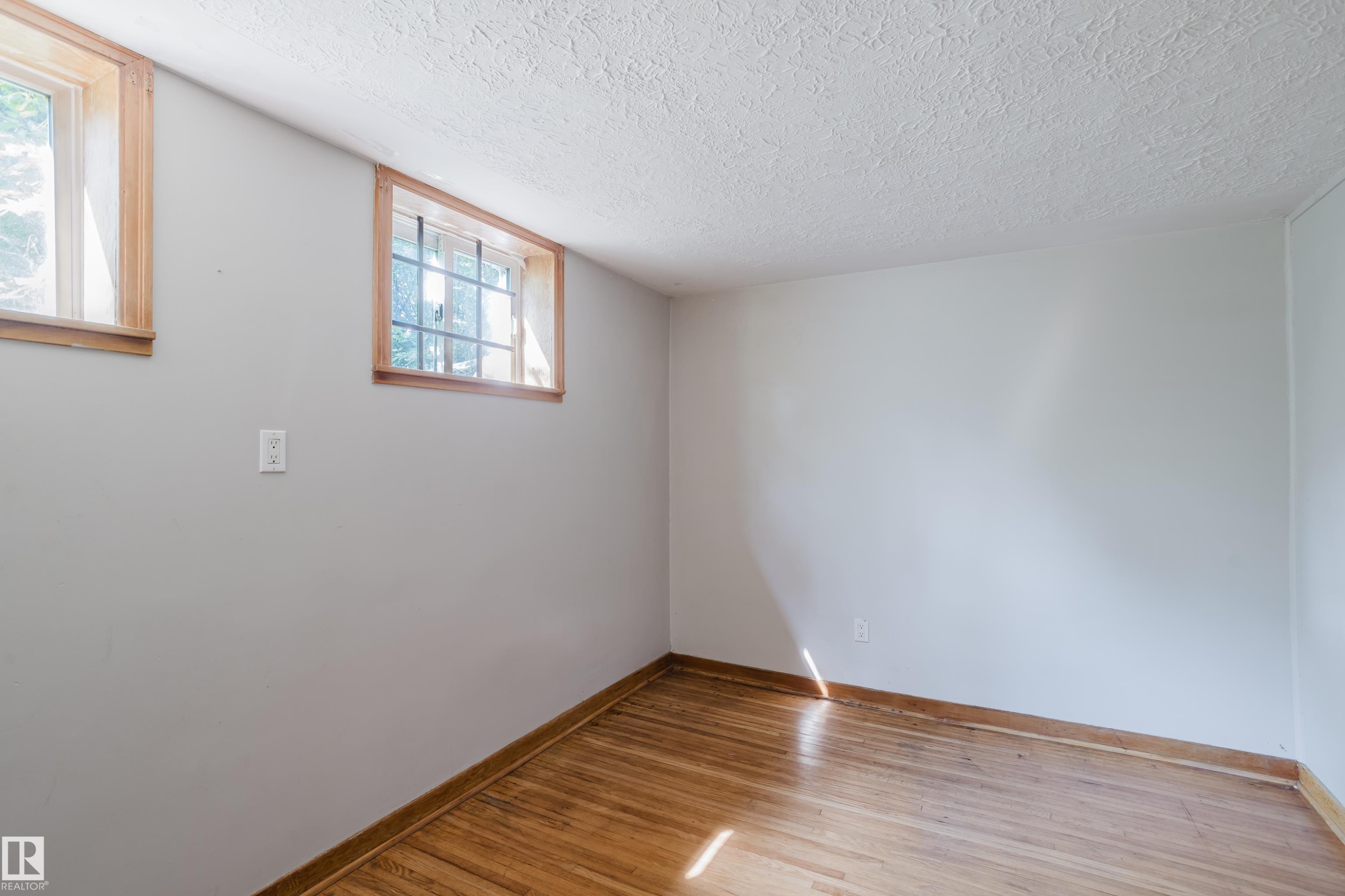 12811 117 Avenue Nw, Edmonton, AB - Indoor Photo Showing Other Room