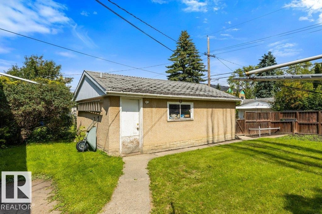 10731 148 Street Nw, Edmonton, AB - Outdoor