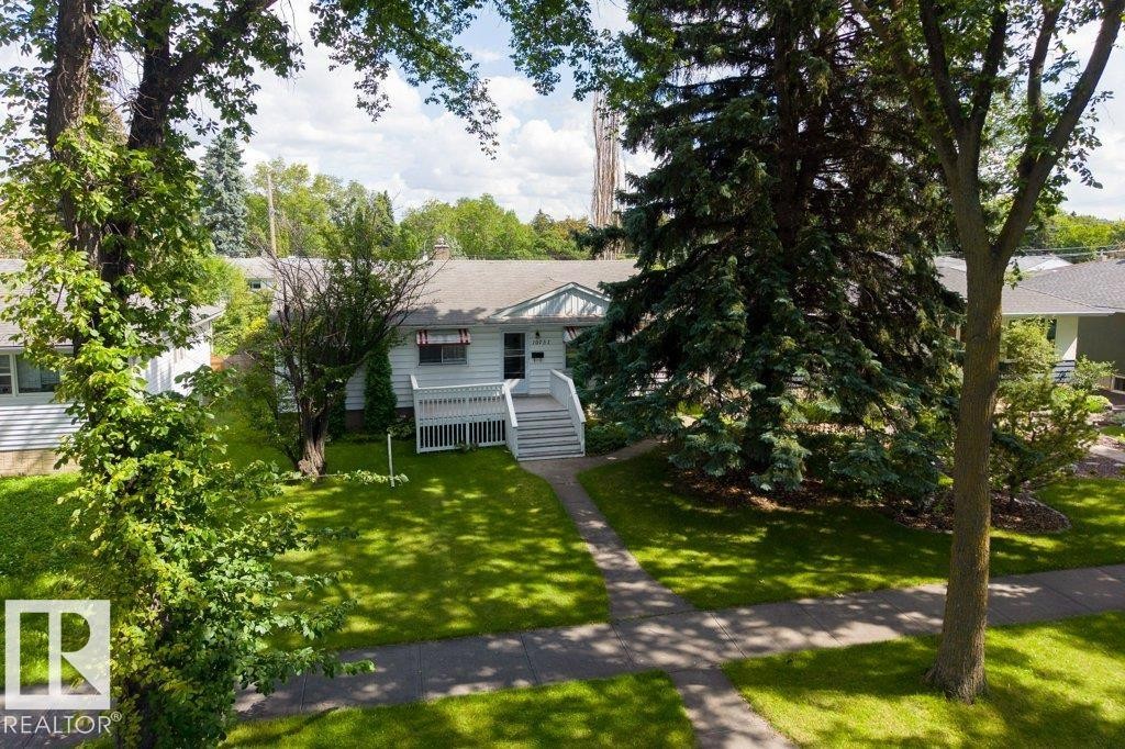 10731 148 Street Nw, Edmonton, AB - Outdoor