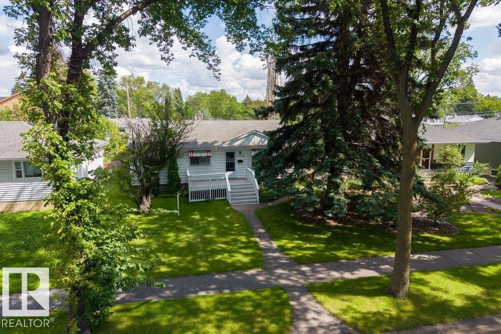 10731 148 Street Nw, Edmonton, AB - Outdoor