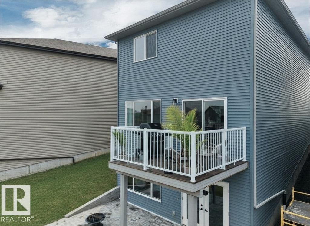 5329 Lark Landing Nw, Edmonton, AB - Outdoor With Exterior