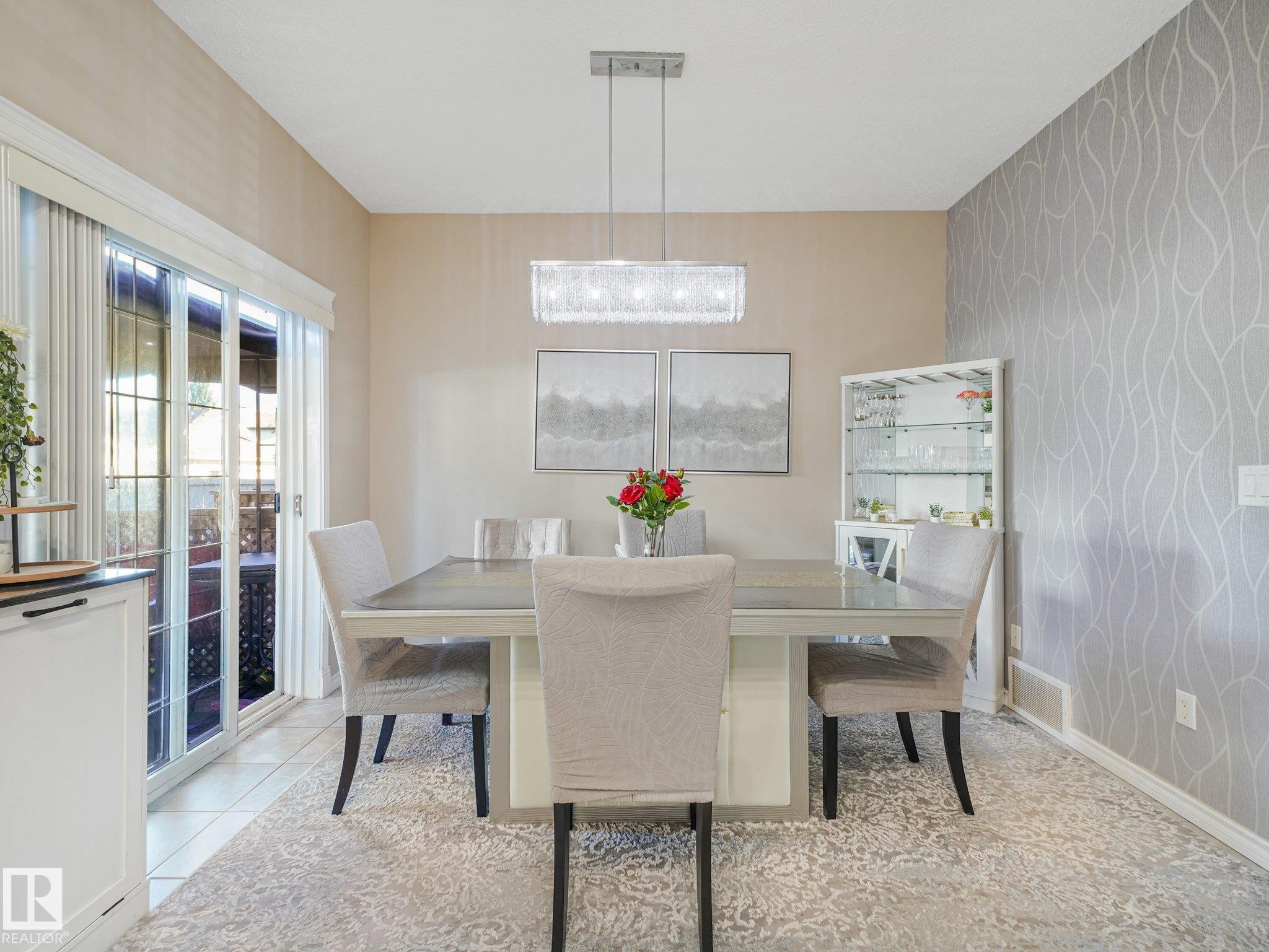#48 1780 Glastonbury Bv Nw, Edmonton, AB - Indoor