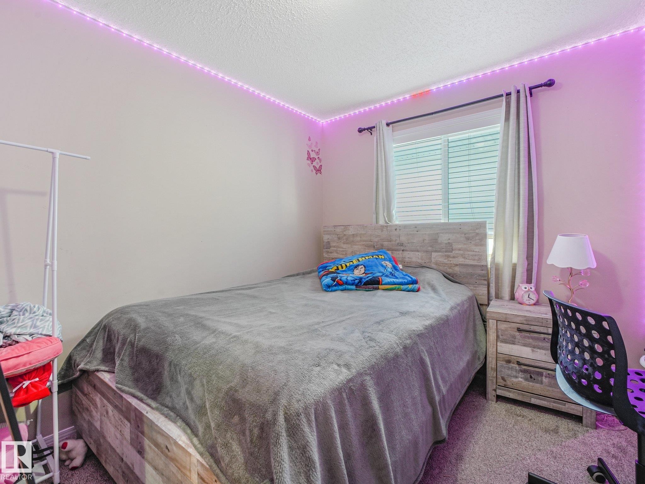 #48 1780 Glastonbury Bv Nw, Edmonton, AB - Indoor Photo Showing Bedroom