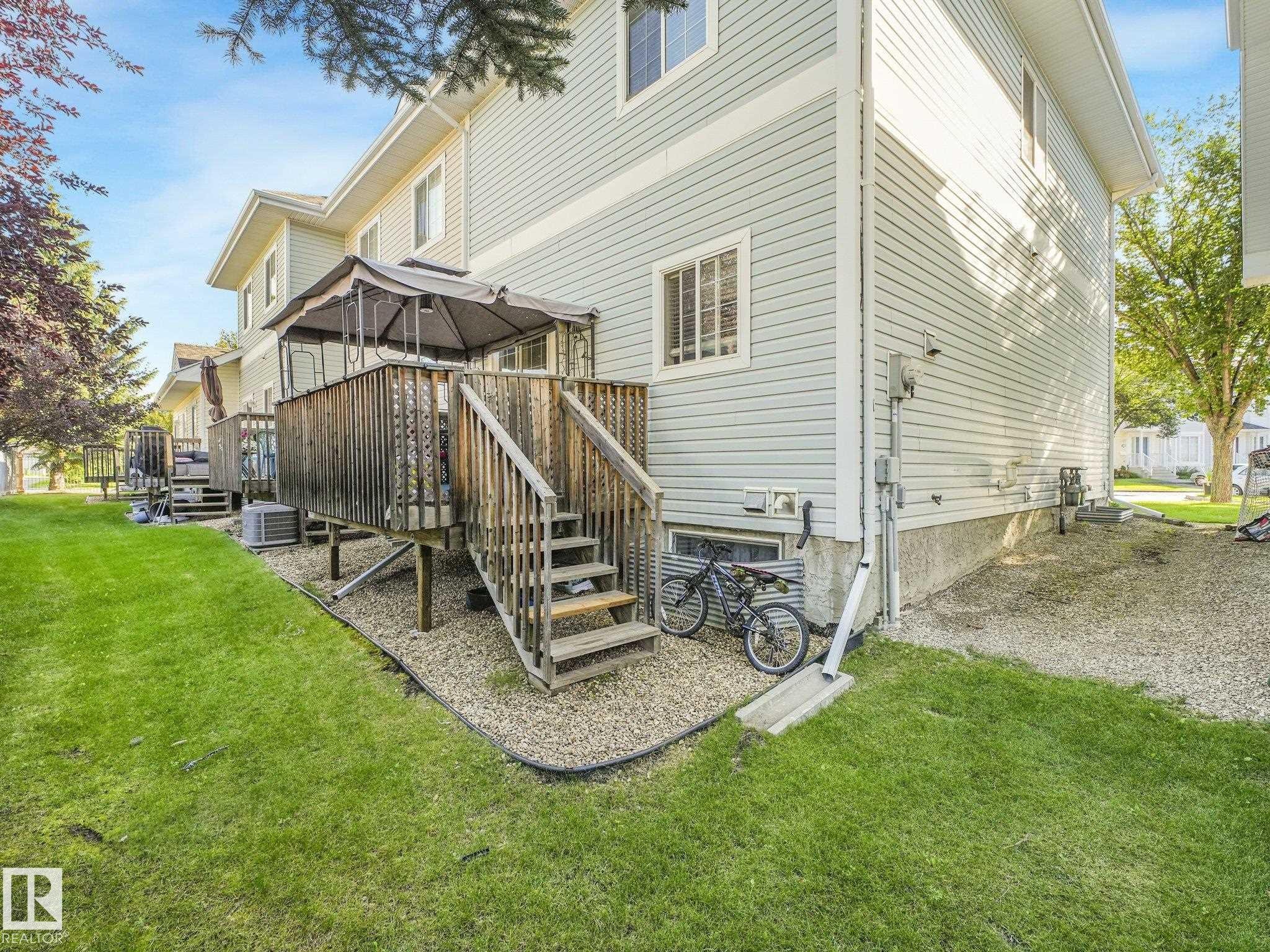 #48 1780 Glastonbury Bv Nw, Edmonton, AB - Outdoor
