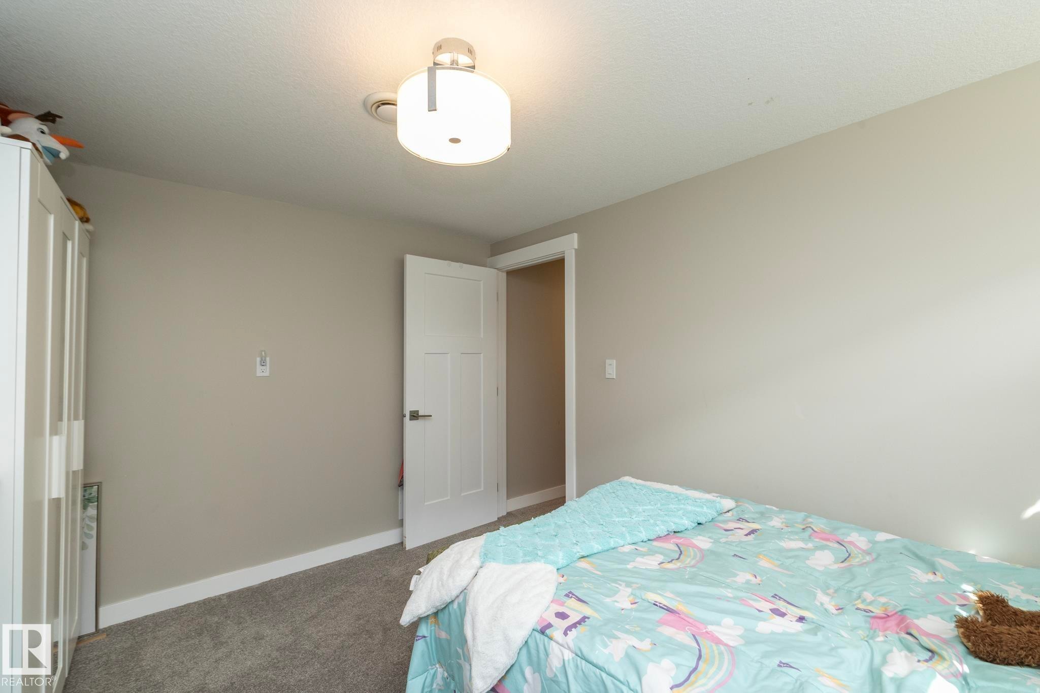 10623 75 Street Nw, Edmonton, AB