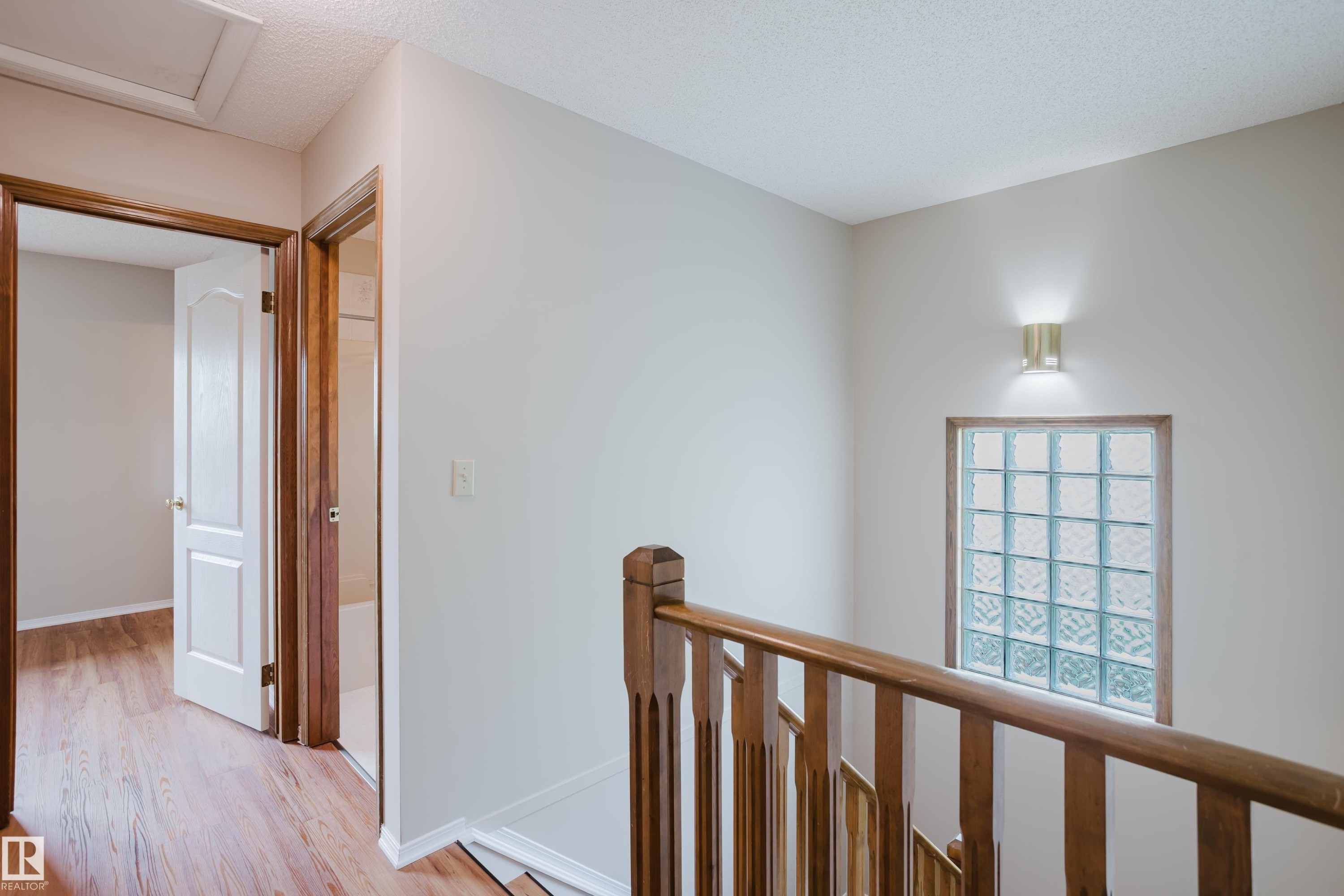 9220 92 Street Nw, Edmonton, AB - Indoor Photo Showing Other Room