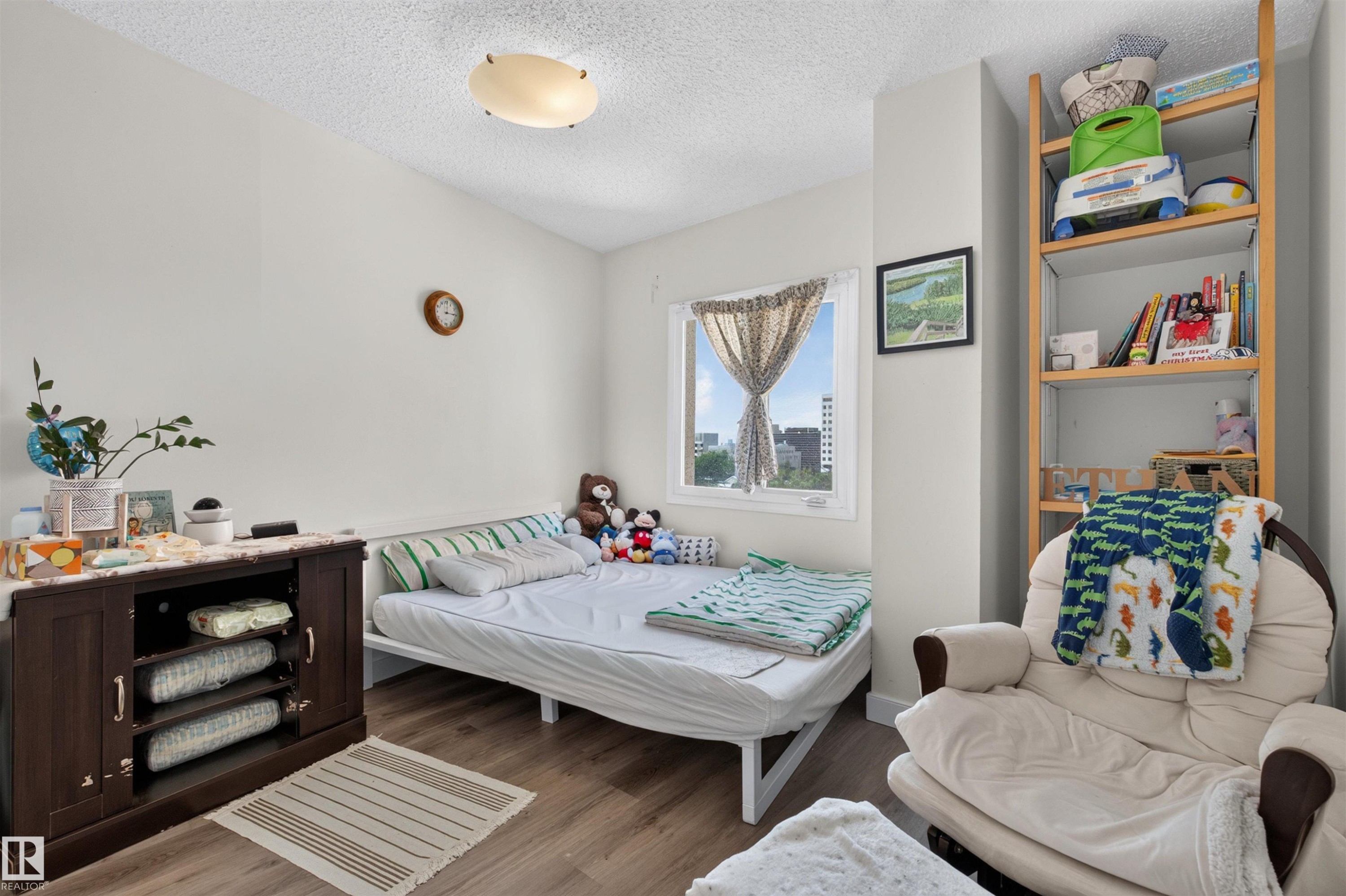 #703 9909 110 St Nw, Edmonton, AB - Indoor Photo Showing Bedroom