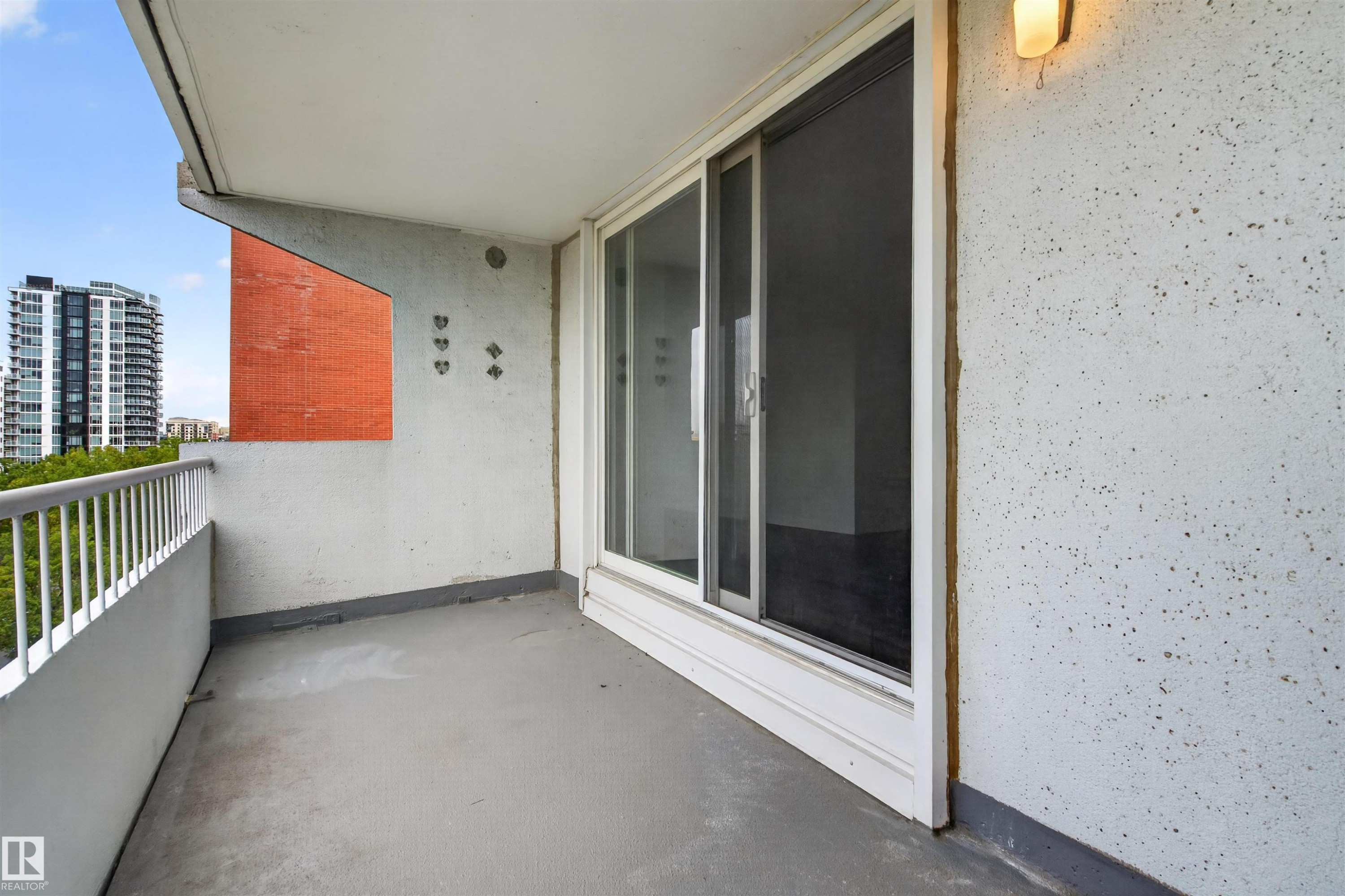 #703 9909 110 St Nw, Edmonton, AB