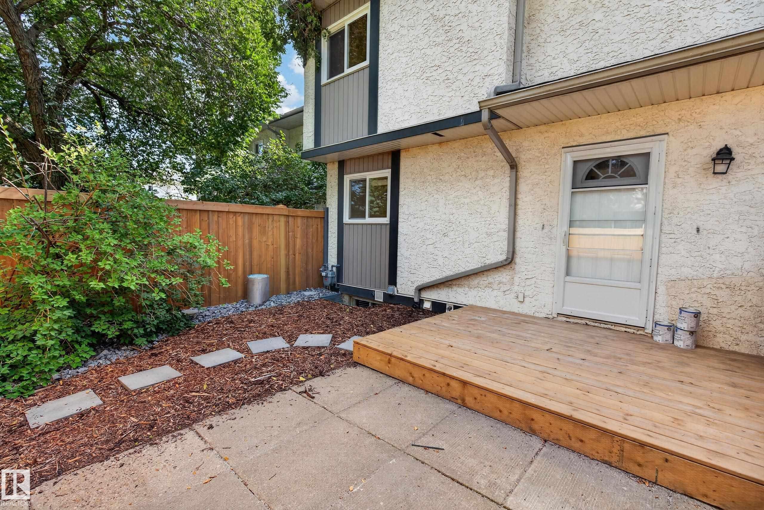 18478 62B Avenue Nw, Edmonton, AB - Outdoor With Exterior