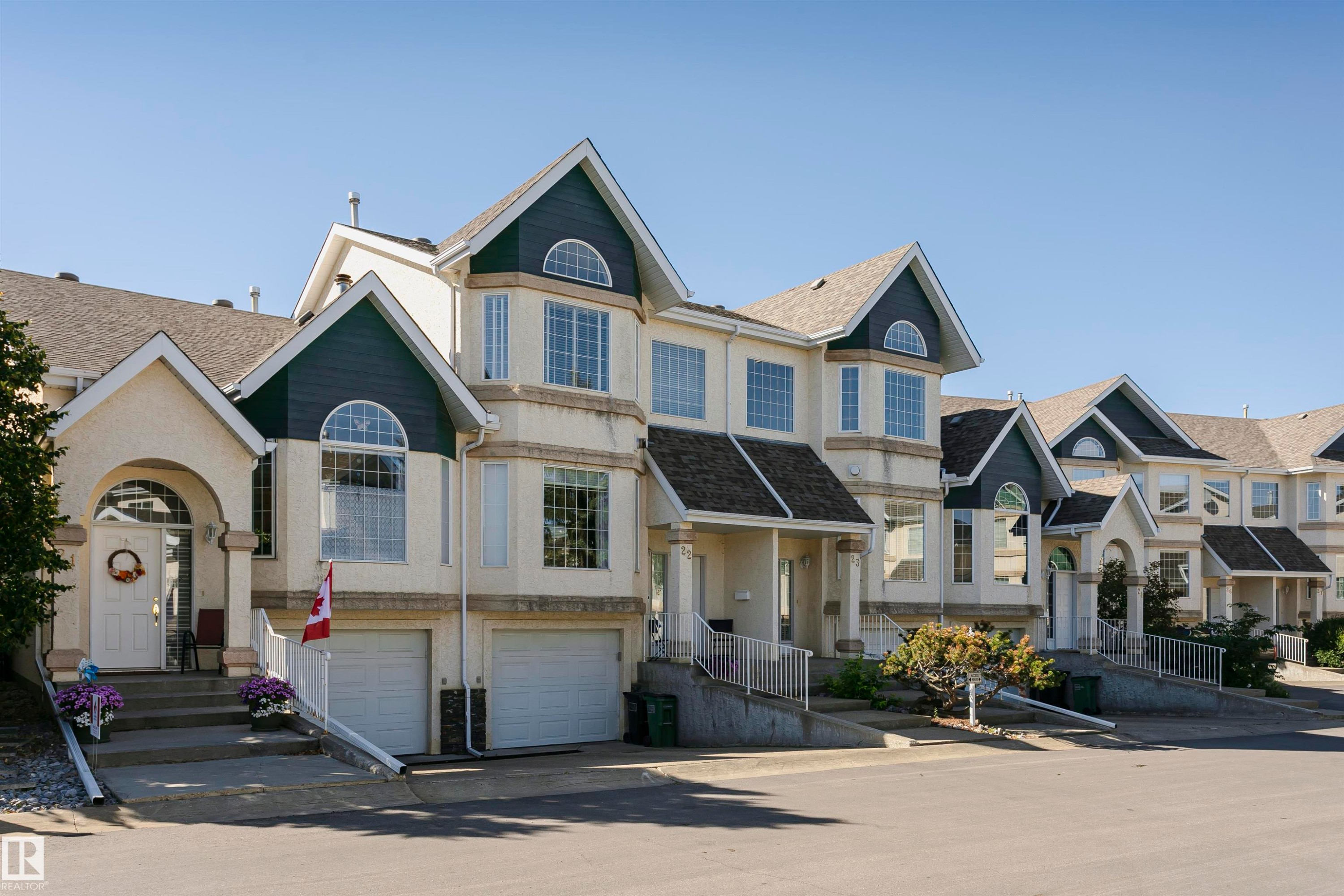 #22 11717 9B Av Nw, Edmonton, AB