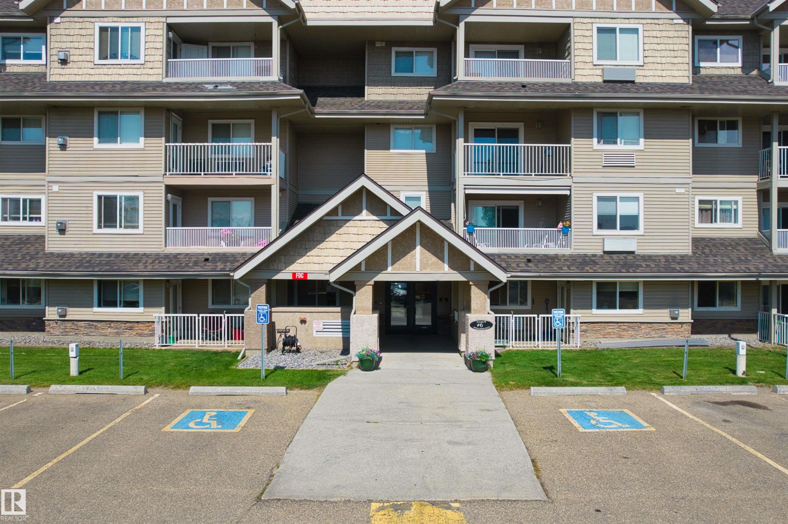 #311B 6 Spruce Ridge Dr, Spruce Grove, AB - Outdoor With Balcony With Facade