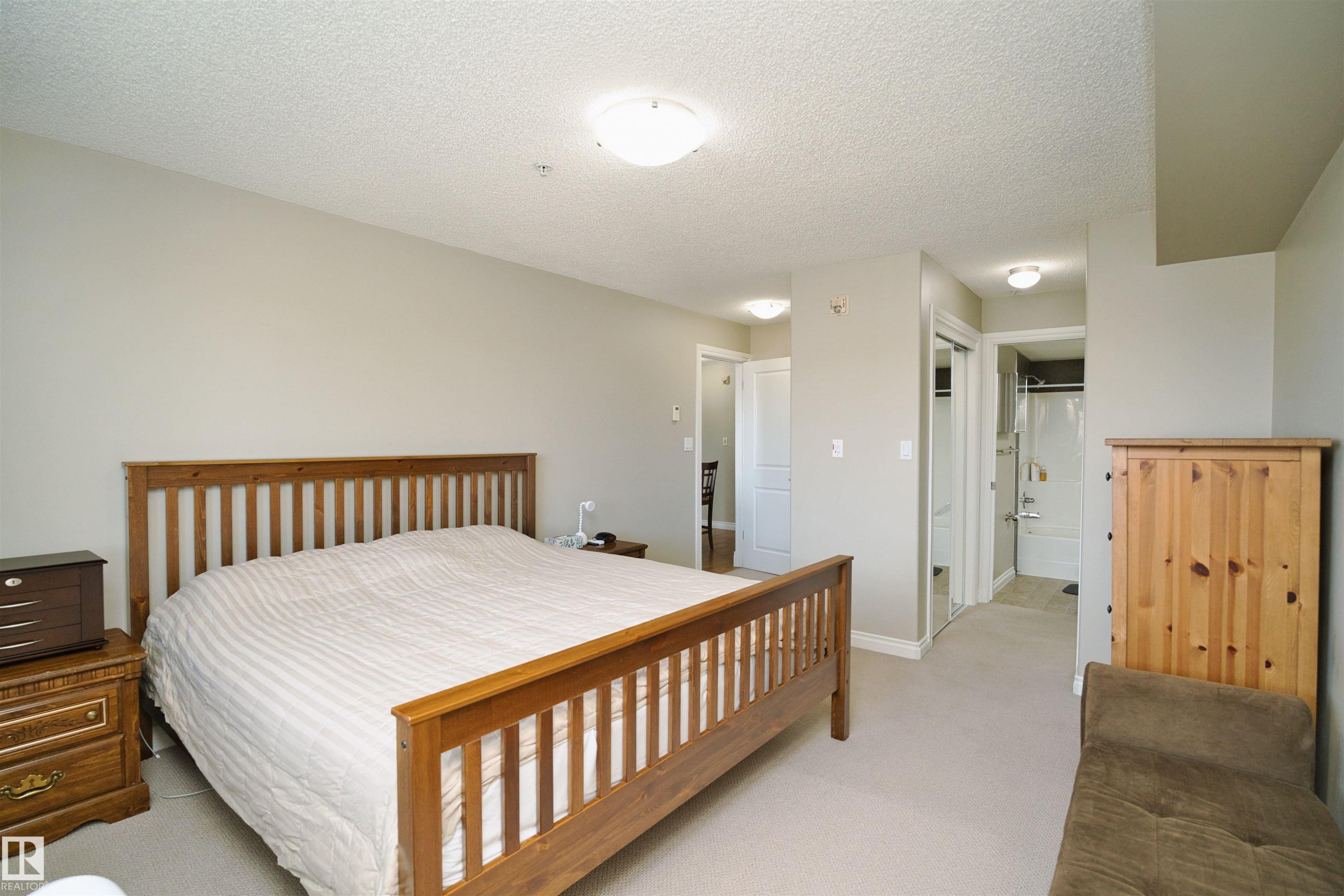 #311B 6 Spruce Ridge Dr, Spruce Grove, AB - Indoor Photo Showing Bedroom
