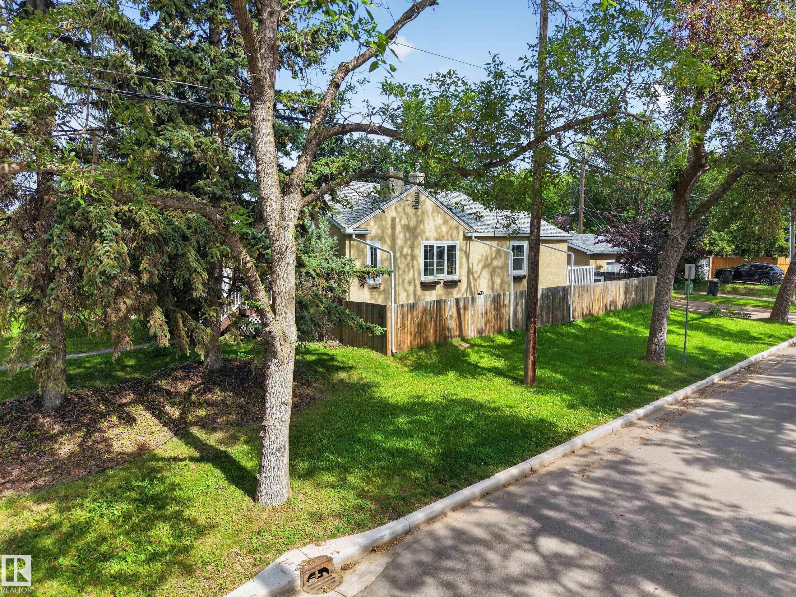 11603 71 Street Nw, Edmonton, AB - Outdoor