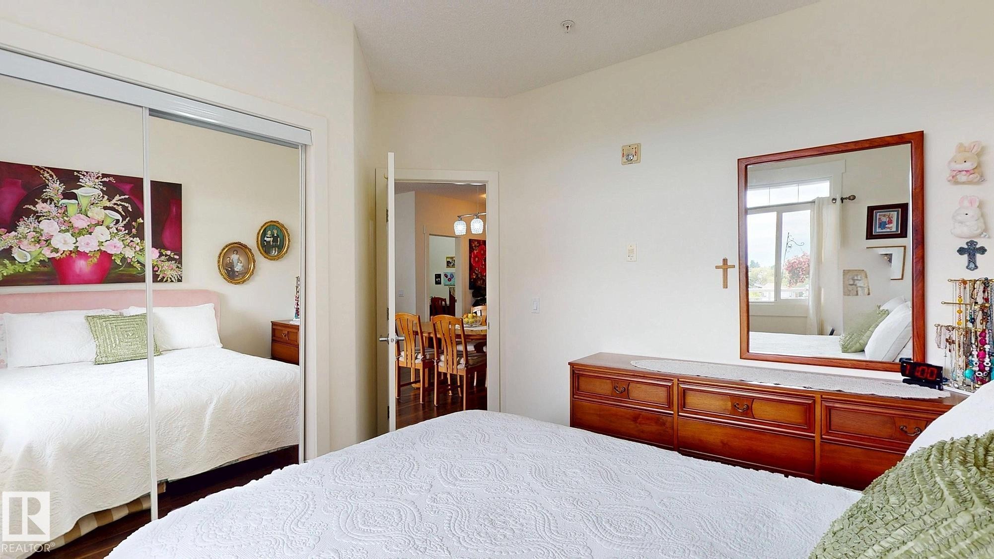 #313 511 Queen St, Spruce Grove, AB - Indoor Photo Showing Bedroom