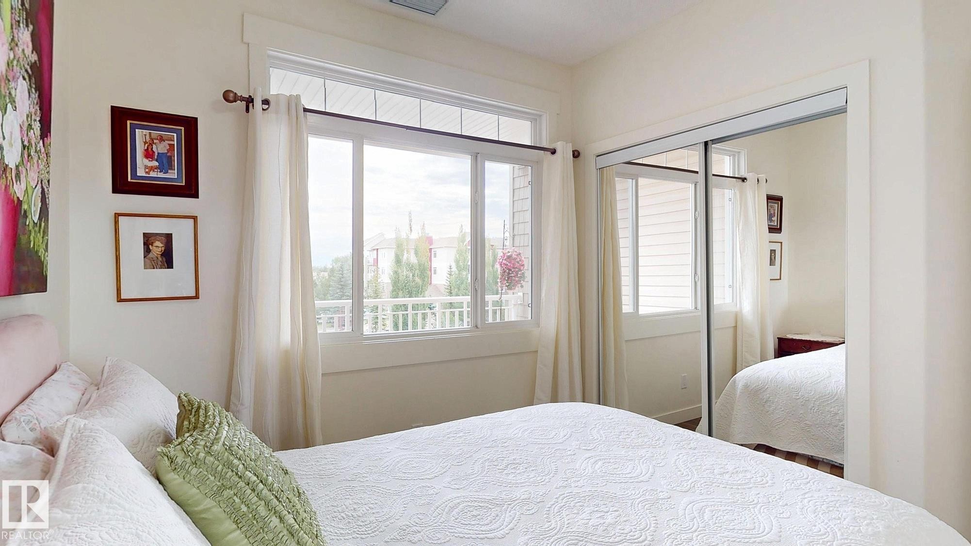 #313 511 Queen St, Spruce Grove, AB - Indoor Photo Showing Bedroom