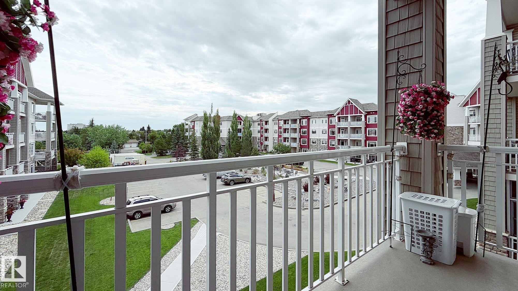 #313 511 Queen St, Spruce Grove, AB - Outdoor With Balcony