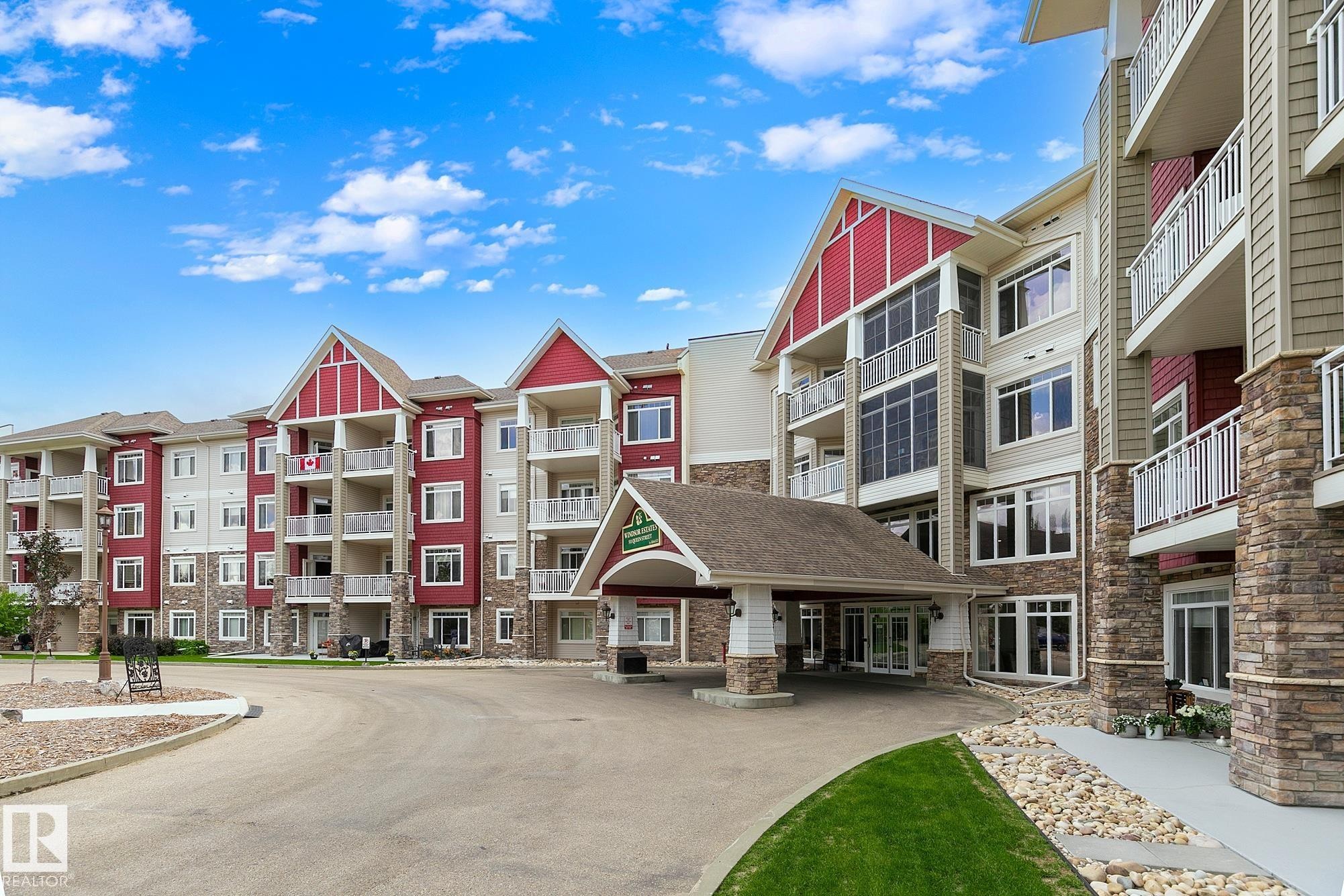 #313 511 Queen St, Spruce Grove, AB - Outdoor With Balcony With Facade
