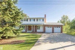 5407 Mehden Road  Barrhead, AB T7N 1G2