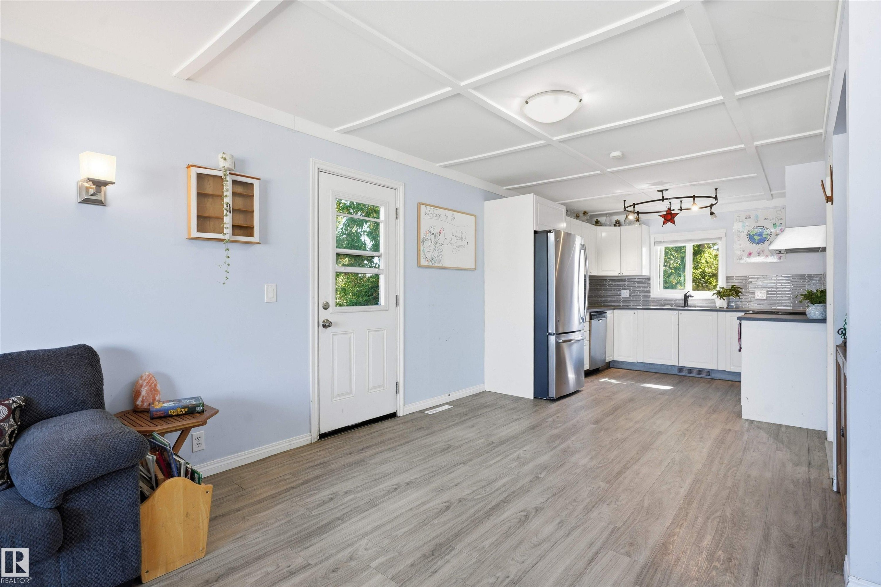 4915 49 Avenue, Onoway, AB
