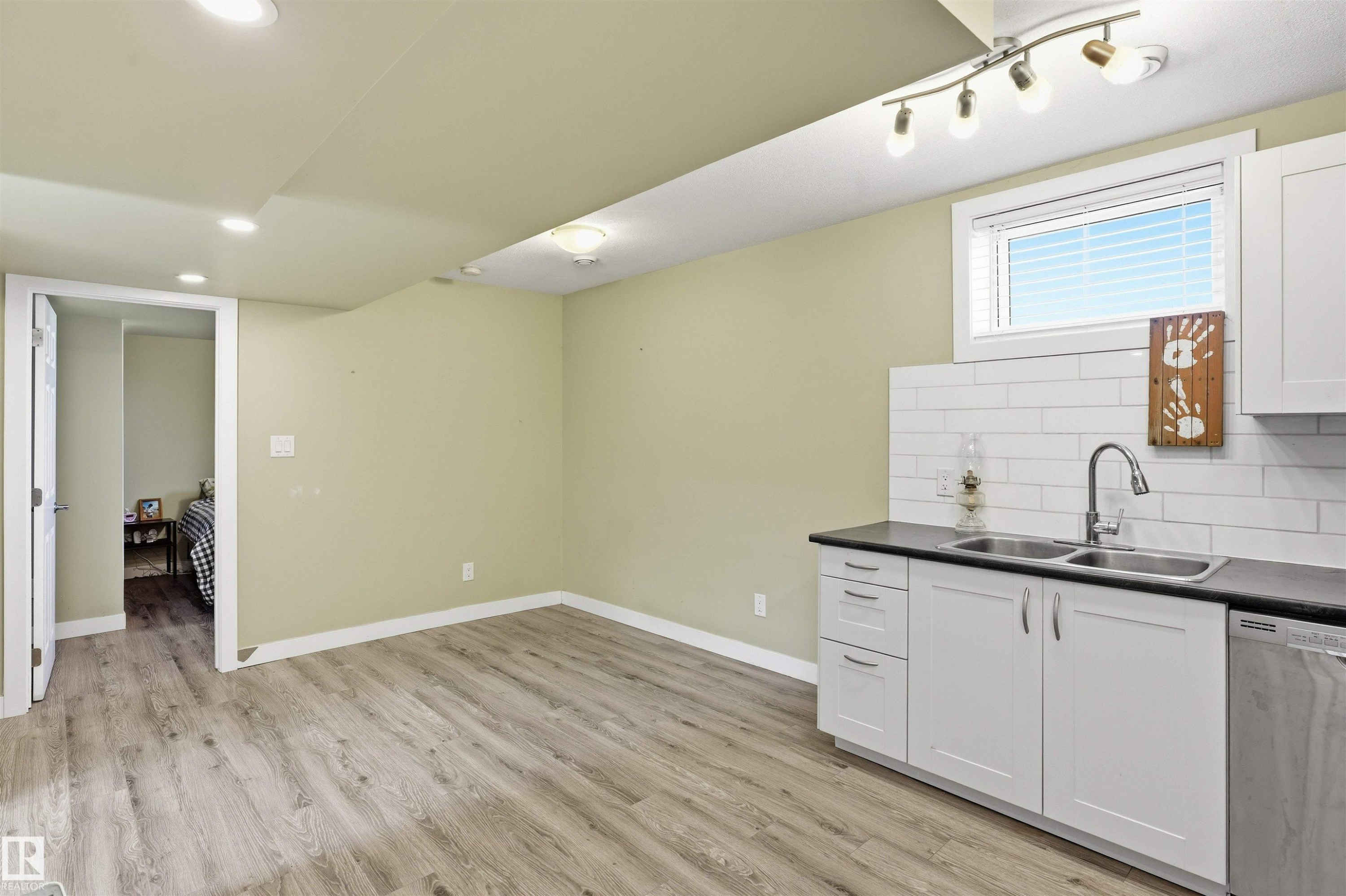 4915 49 Avenue, Onoway, AB